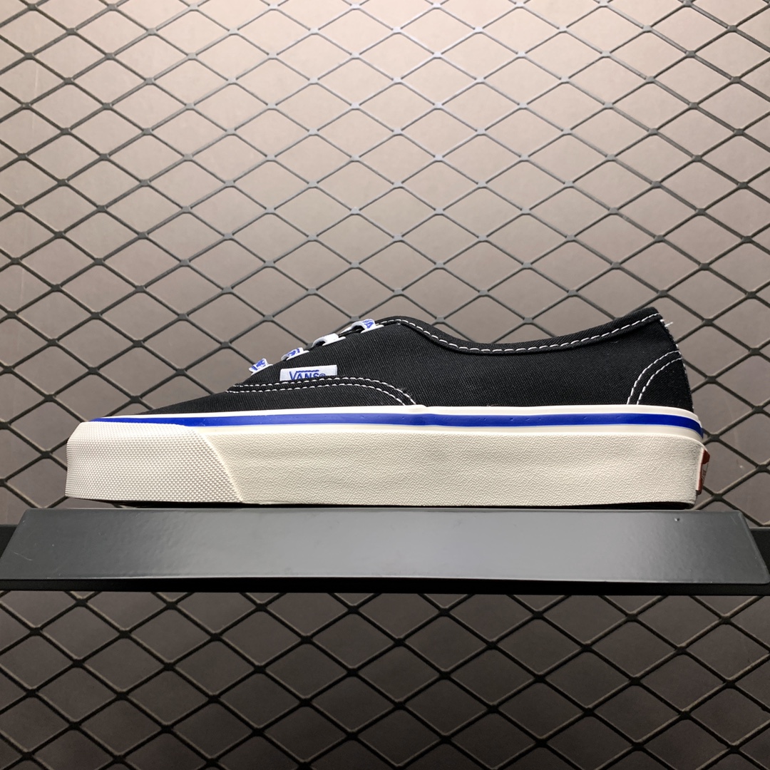 150 Vans 万斯 Authentic 44 DX 经典低帮硫化休闲板鞋