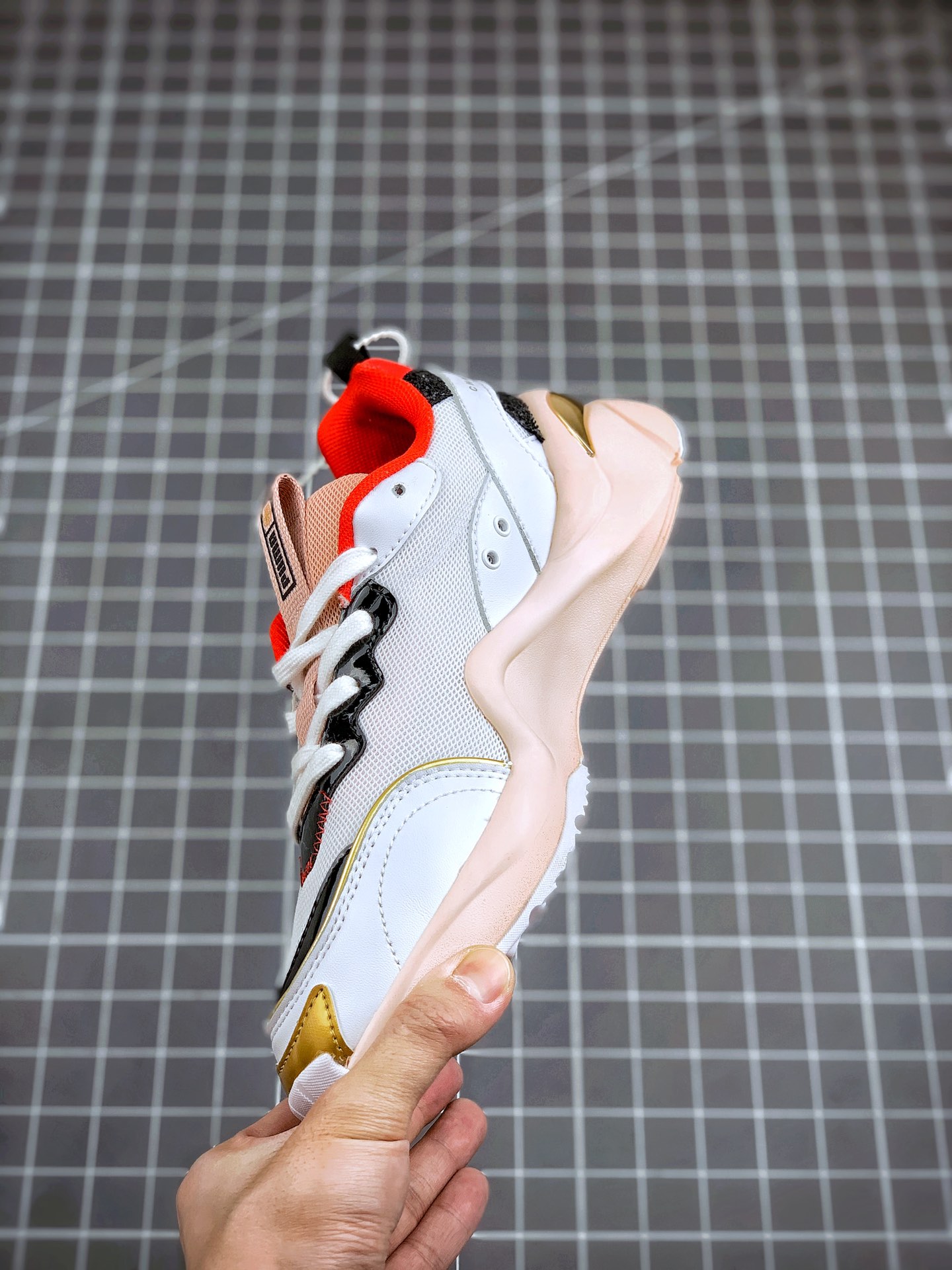 170 蔡依林同款 梦幻鞋履设计师 Charlotte Olympia x Puma RS-Rise Women's Sneaker “白裸粉黑红电镀金”登峰造极系列 货号：372860-01