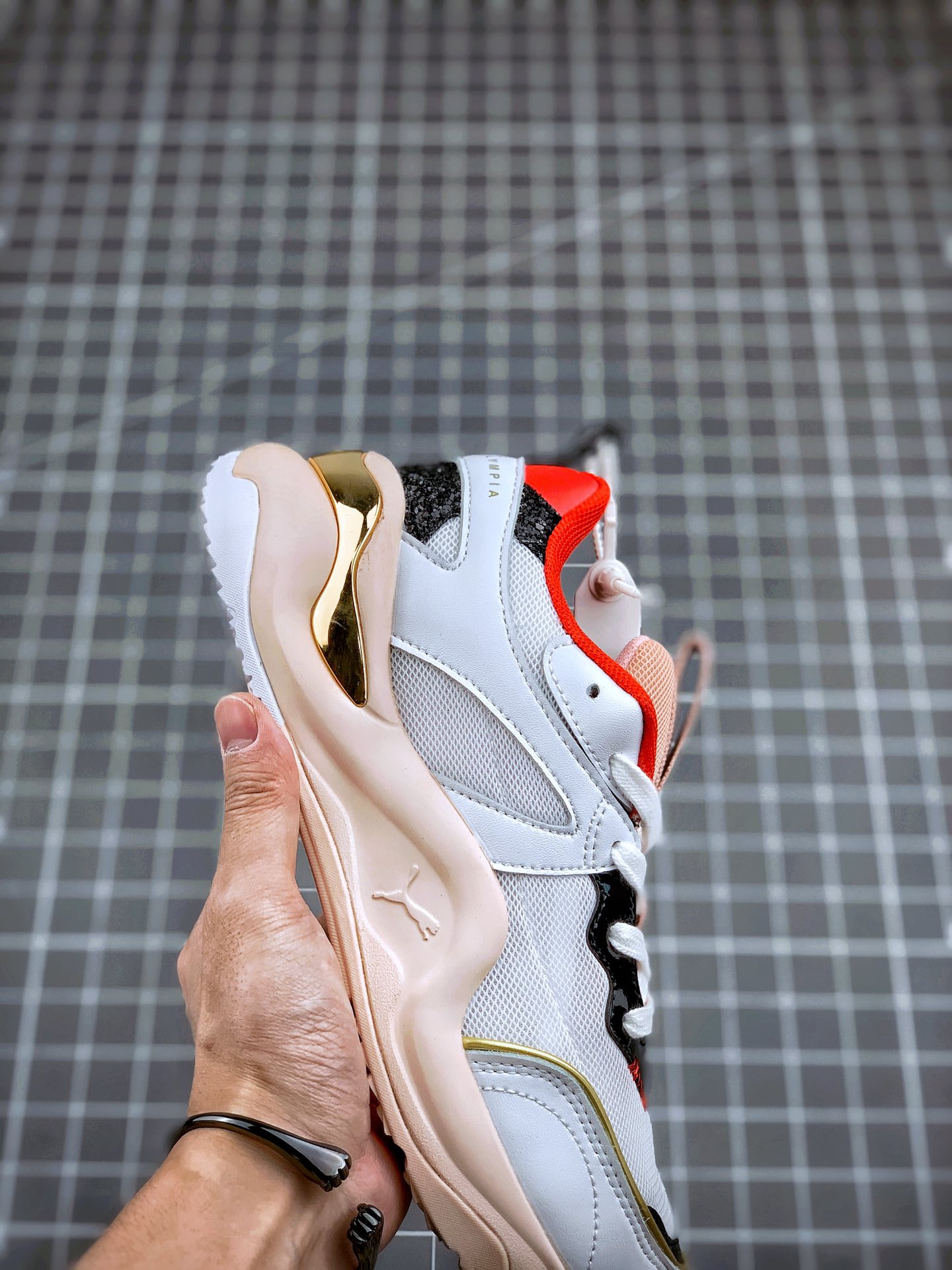 170 蔡依林同款 梦幻鞋履设计师 Charlotte Olympia x Puma RS-Rise Women's Sneaker “白裸粉黑红电镀金”登峰造极系列 货号：372860-01