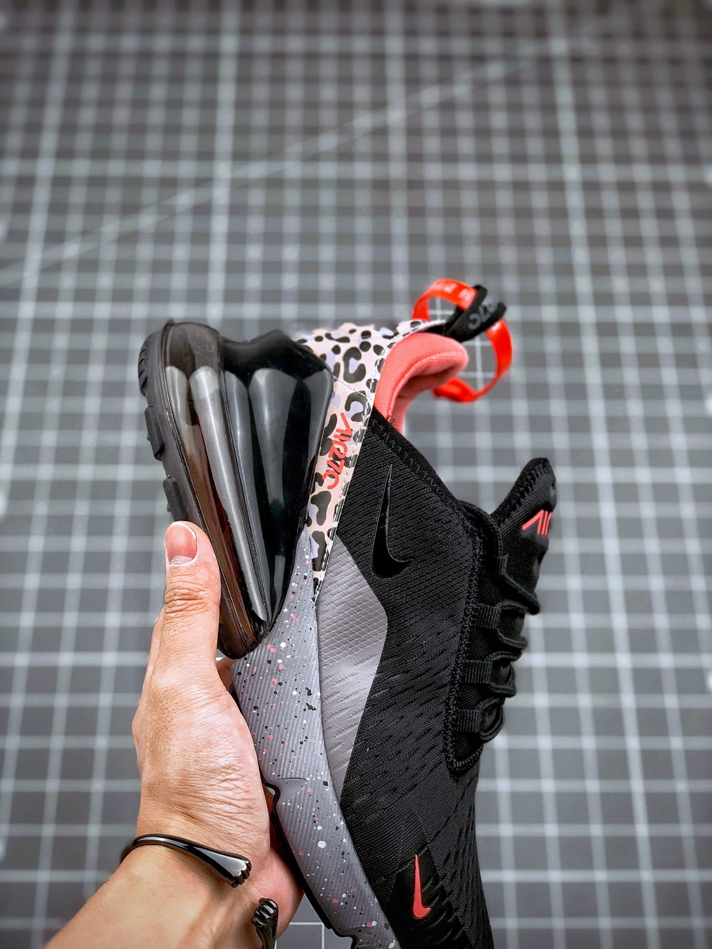 200 Air Max 270 黑粉豹纹 官网强力操作主推 货号：AH8050-015