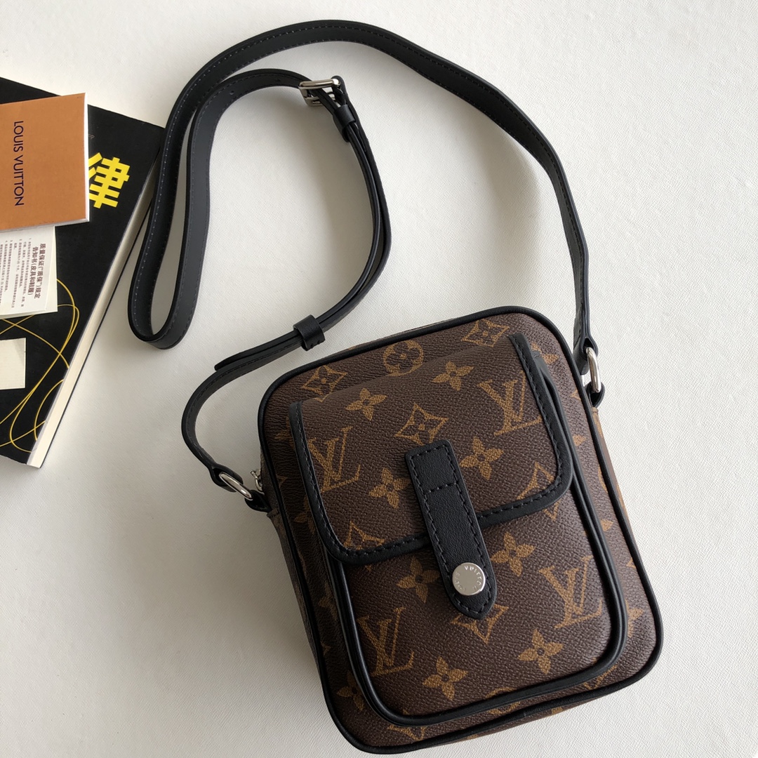 Louis Vuitton Crossbody & Shoulder Bags Monogram Canvas Casual M96404