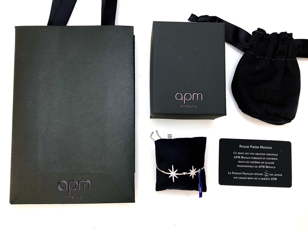 NO:103798,a p m classic design METEORITES series with stars as the theme. The romantic theme surrounding the starry sky will become the representative of the brand after it is released. Platinum/Rose Gold Bracelet, Apm Bracelet, bracelet19860909a p m 经典设计以星星为主题的METEORITES系列 围绕星空的浪漫主题,橫空面世後即成为品牌的代表 白金/玫金 手链,Apm手链,bracelet,Jewelry