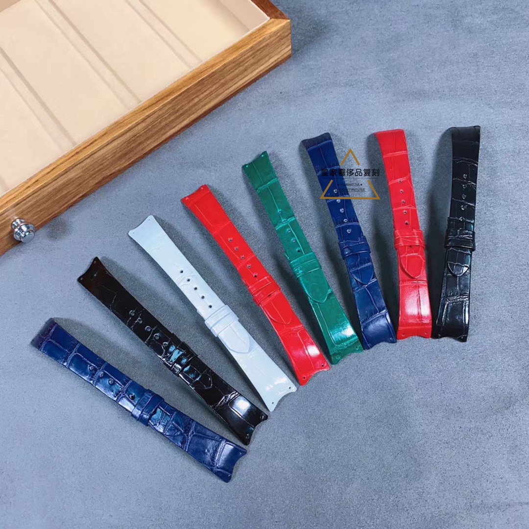 Piaget 伯爵69式怕没有皮带？颜色没有满意的颜色挑选？那么来找我，满足您喜欢的颜色皮带，520情人节最佳礼物