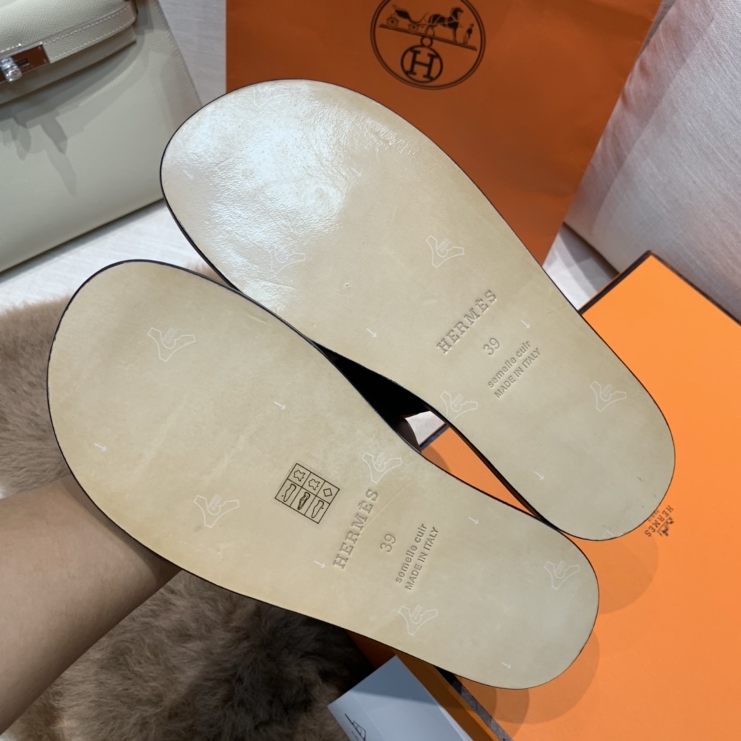 最新升级版swift皮男士潇洒H拖鞋