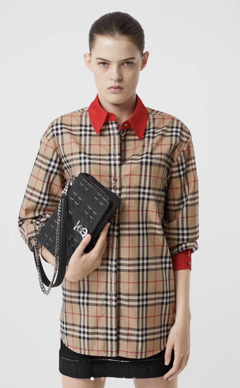 NO:318036,Recommended Vintage checked contrast cotton shirt Remodeled collar and cuffs Design-like curved hem Detailed decoration double buckle (beige) size 6-8-10-12,,shirts,alexander wang19860909推荐 Vintage格纹对比棉质衬衫 重塑版衣领、袖口 设计感弧形衣摆 细节处饰双扣（米色）size 6-8-10-12,,shirts,alexander wang,Women's clothing