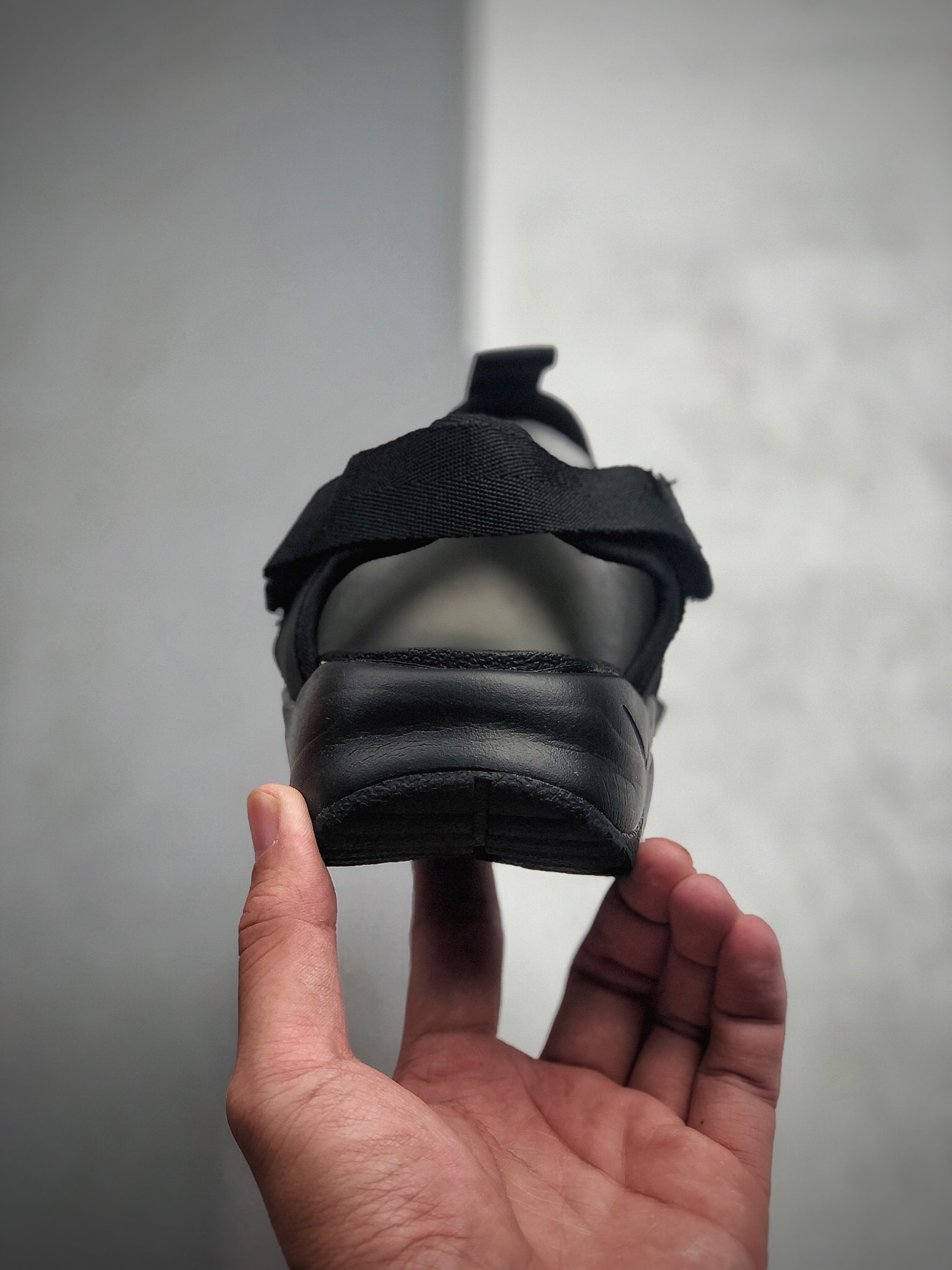 特价100 耐克 Nike Canyon Sandal 厚魔底术扣休闲时尚凉鞋 登山闲休运动凉鞋