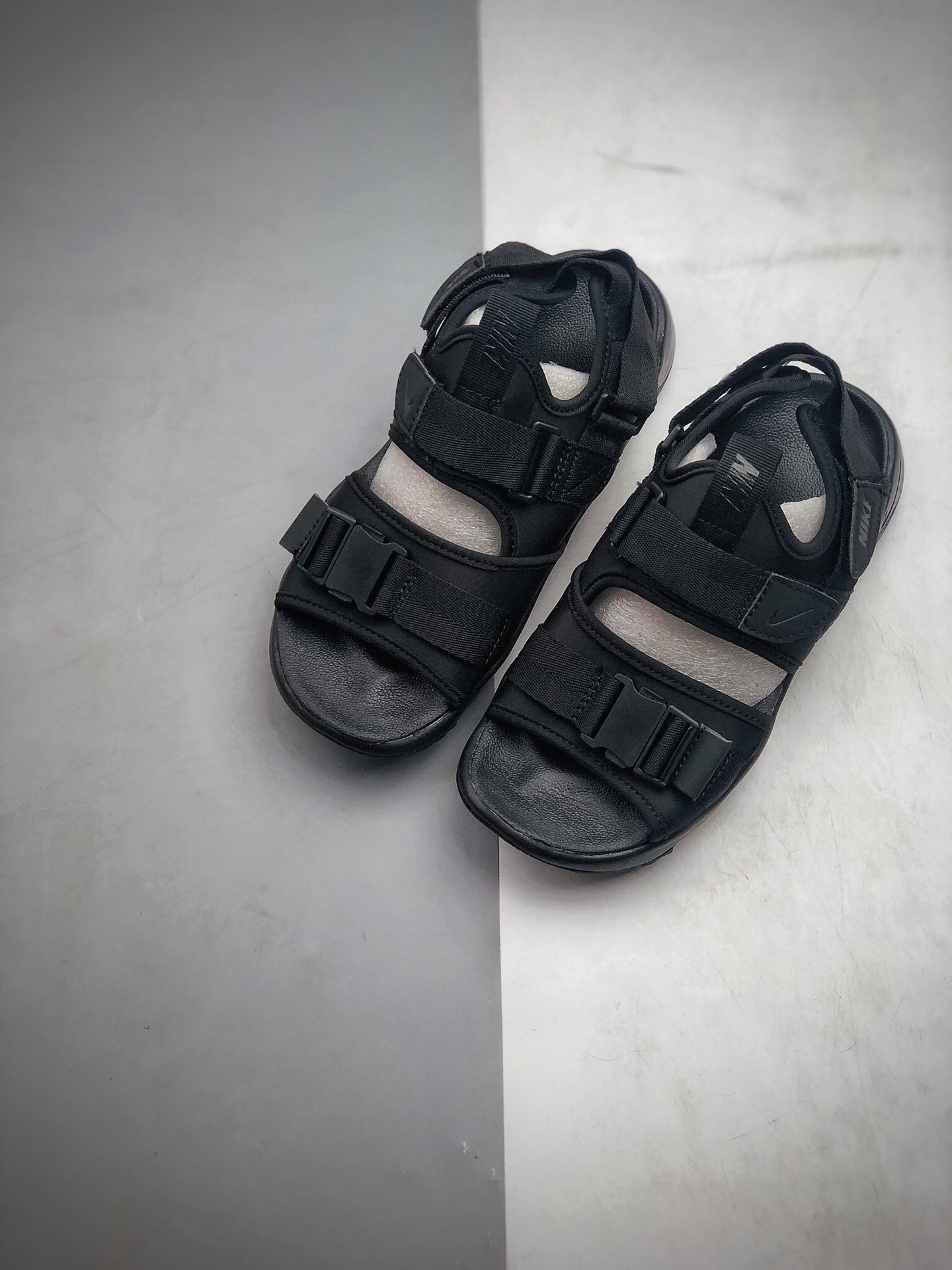 特价100 耐克 Nike Canyon Sandal 厚魔底术扣休闲时尚凉鞋 登山闲休运动凉鞋