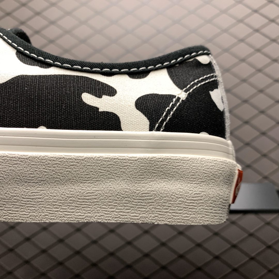 150 Vans 万斯 OG Authentic Lx 奶牛 印花经典低帮硫化休闲板鞋