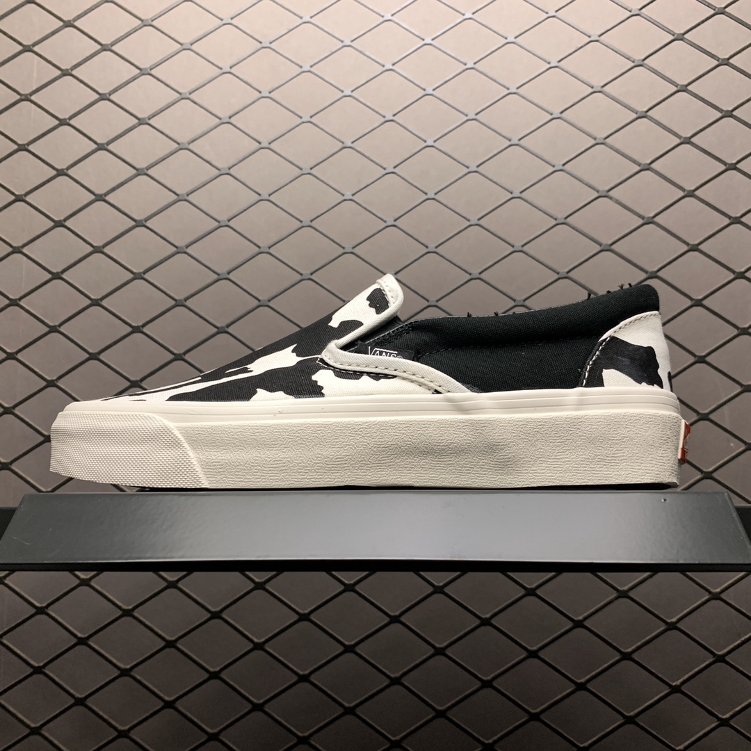 150 Vans 万斯 OG Slip-O 奶牛 印花经典低帮硫化懒人一脚蹬休闲板鞋