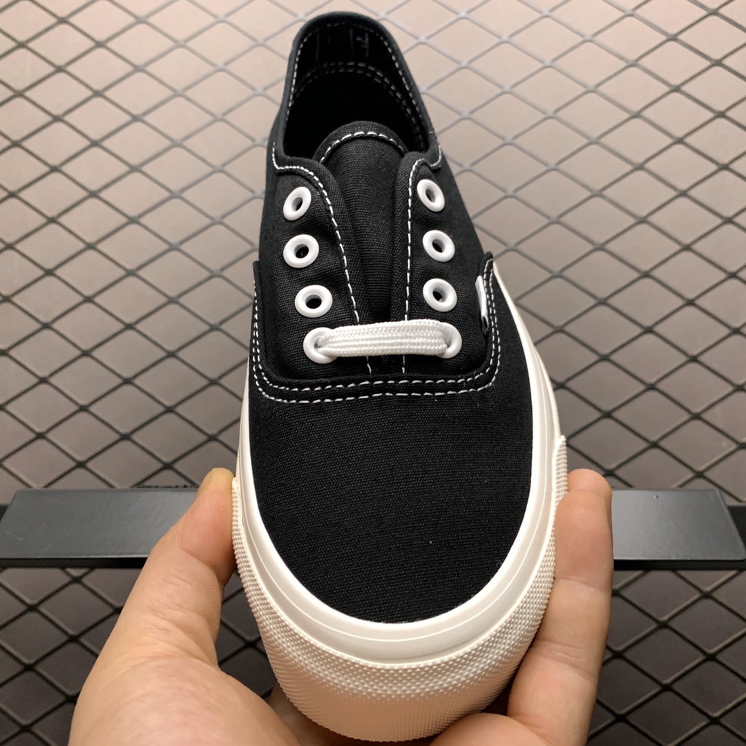 150 Vans 万斯 Authentic 爱心印花低帮硫化休闲板鞋