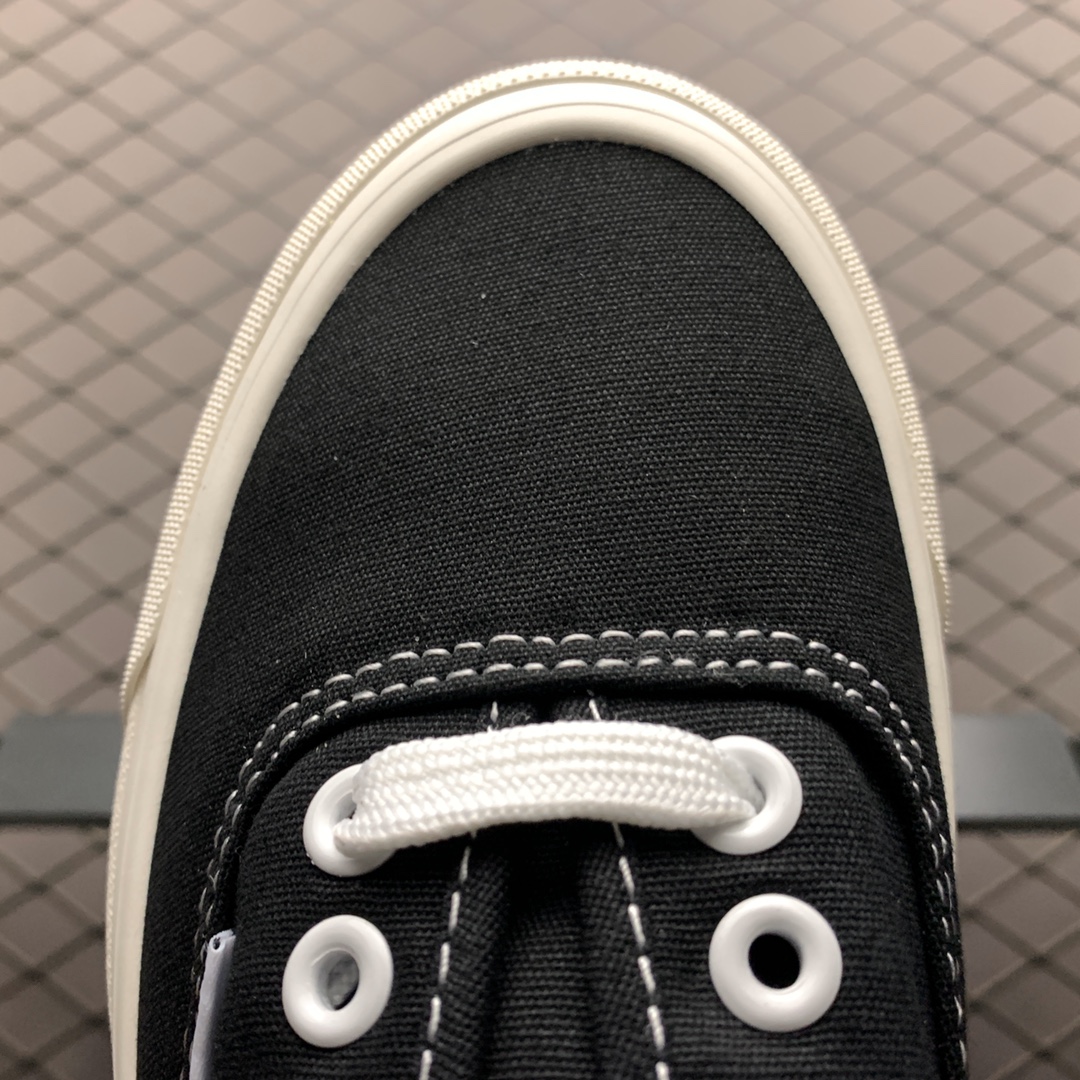 150 Vans 万斯 Authentic 爱心印花低帮硫化休闲板鞋