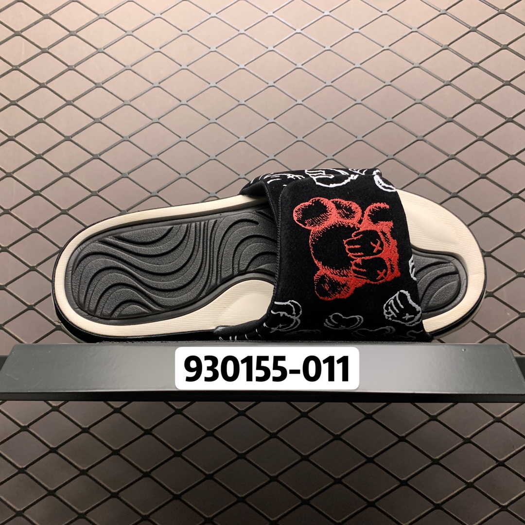 130 Kwas x Air Jordan Hydro J4 AJ拖鞋 乔丹联名 AJ拖鞋 930155-011