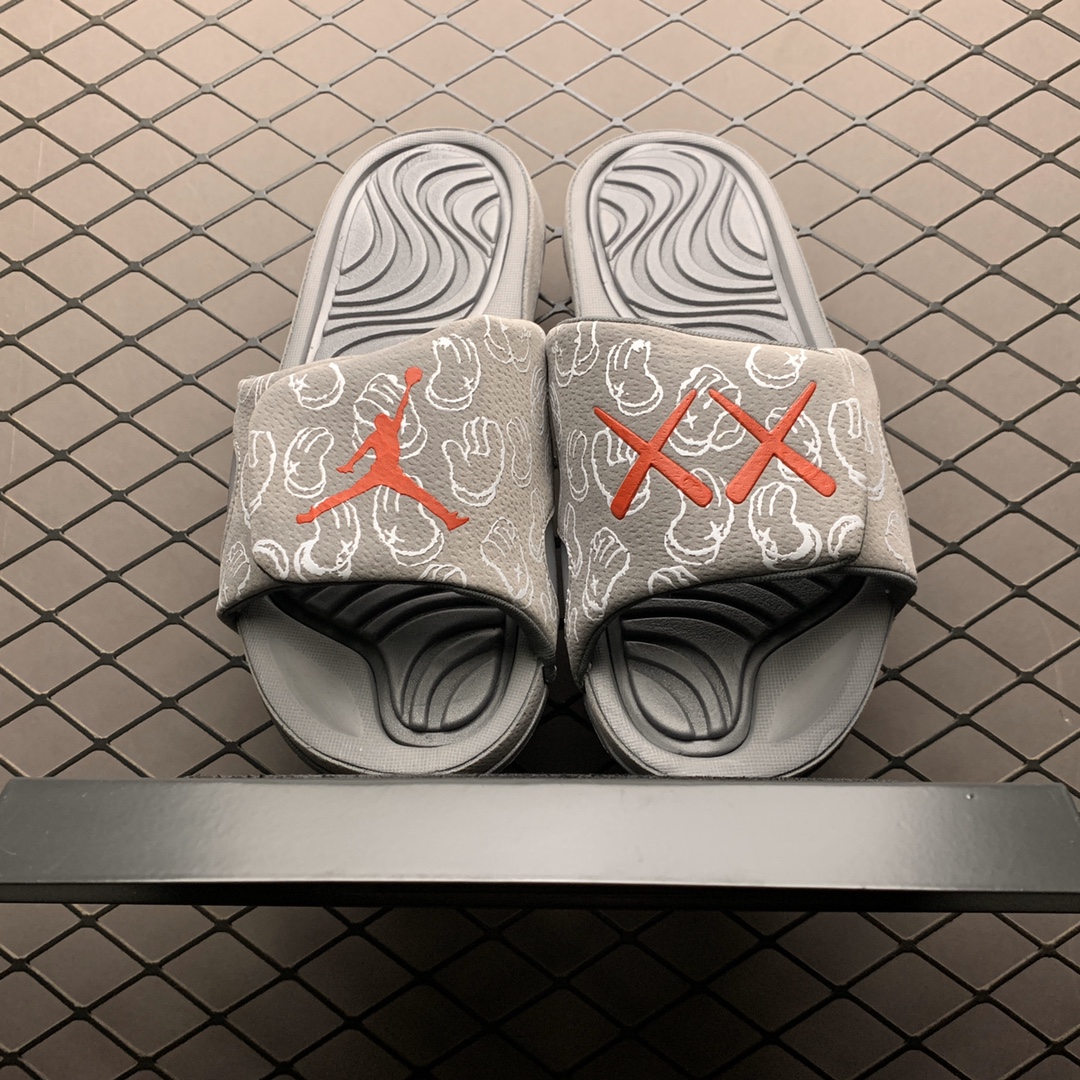 130 Kwas x Air Jordan Hydro J4 AJ拖鞋 乔丹联名 AJ拖鞋 930155-003 魔术贴可调节鞋面 方