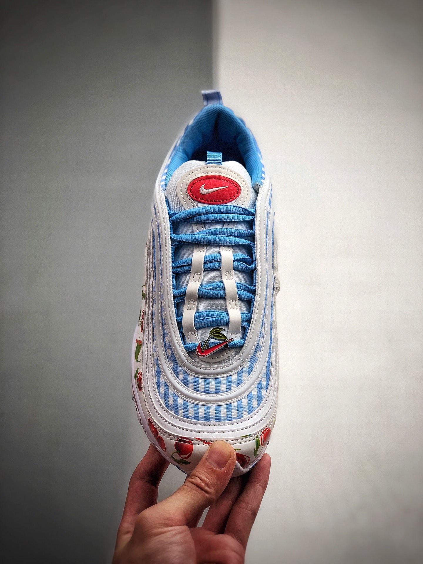 250 公司级 耐克Nike Air Max 97气垫跑步鞋 520樱桃红   货号：CW5806-100