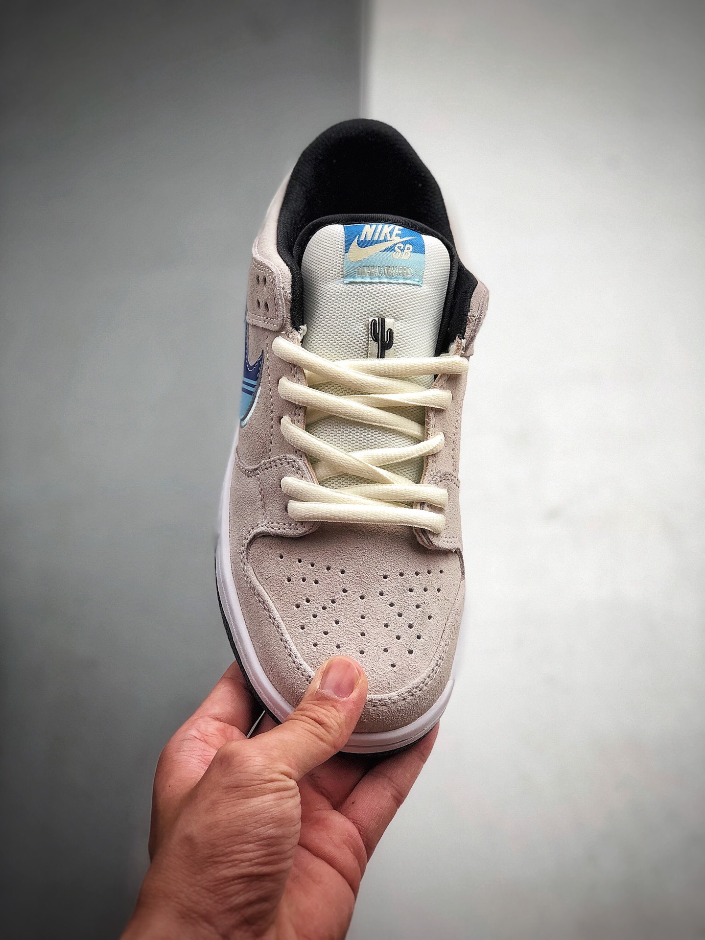 特价150 Nike SB Dunk Low Truck lt pack 公路旅行  该款SB Dunk 仿佛经历过漫长的旅途 CT6688-200