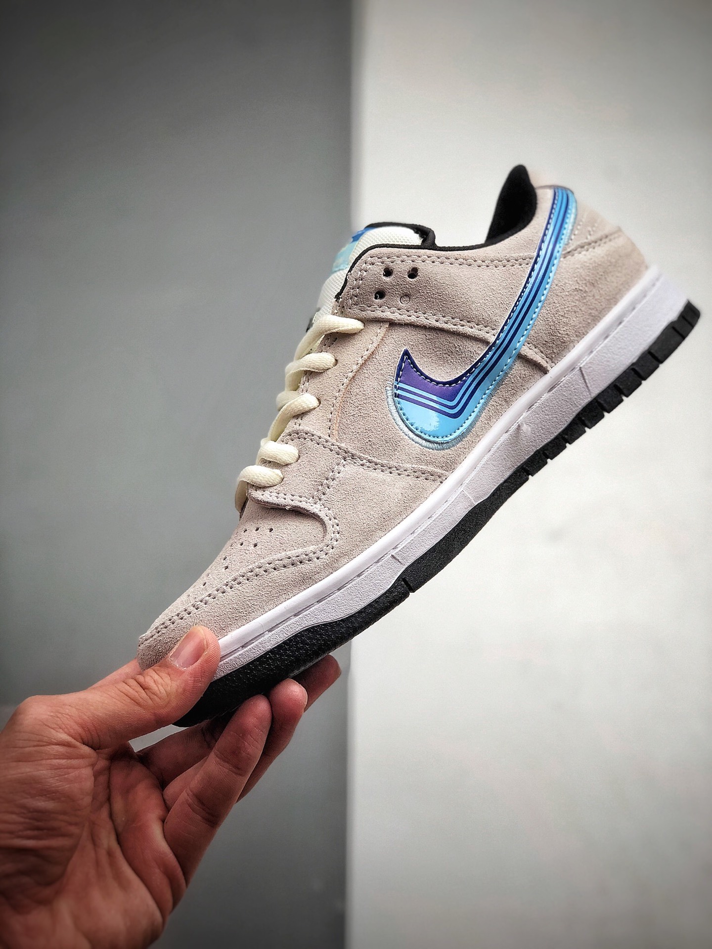特价150 Nike SB Dunk Low Truck lt pack 公路旅行  该款SB Dunk 仿佛经历过漫长的旅途 CT6688-200