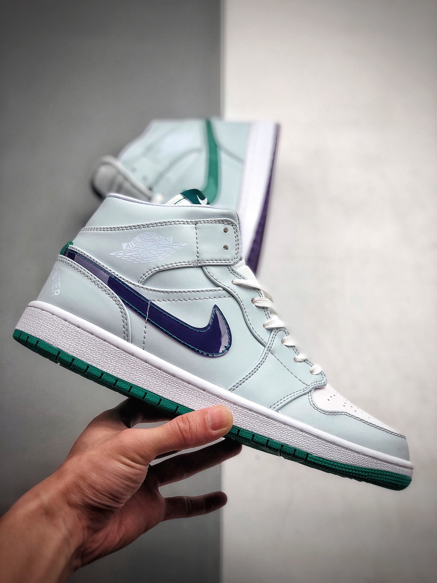 240 真标带半码 Air Jordan 1 Mid SE “Nike Hoops”  中帮 白绿紫鸳鸯 AJ1 乔丹1代 aj1 乔1 中邦 白绿鸳鸯 货号：CW5853-100