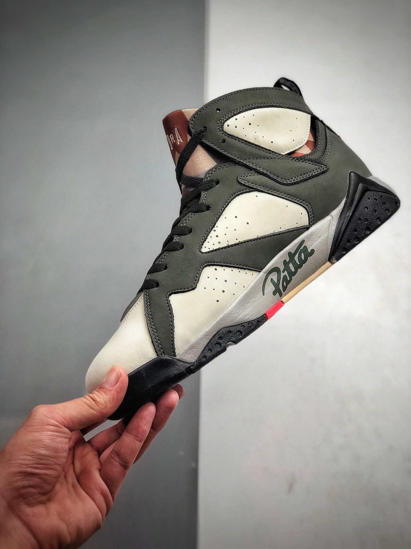 290 公司级 纯原 乔丹 AJ7 Air Jordan 7 Patta AJ7 乔7灰绿涂鸦联名 货号：AT3375-100