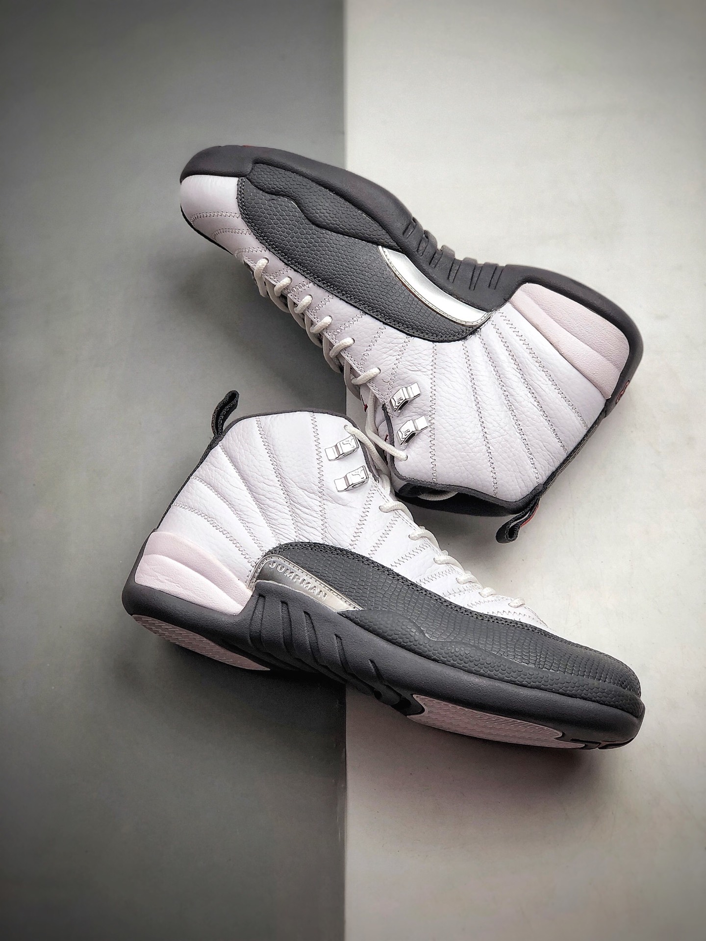 290 公司级 纯原 乔丹 AJ12 白灰色 Air Jordan 12 ” Dark Grey ” AJ12乔12 灰深狼灰 男子化文篮球鞋 货号：130690-160