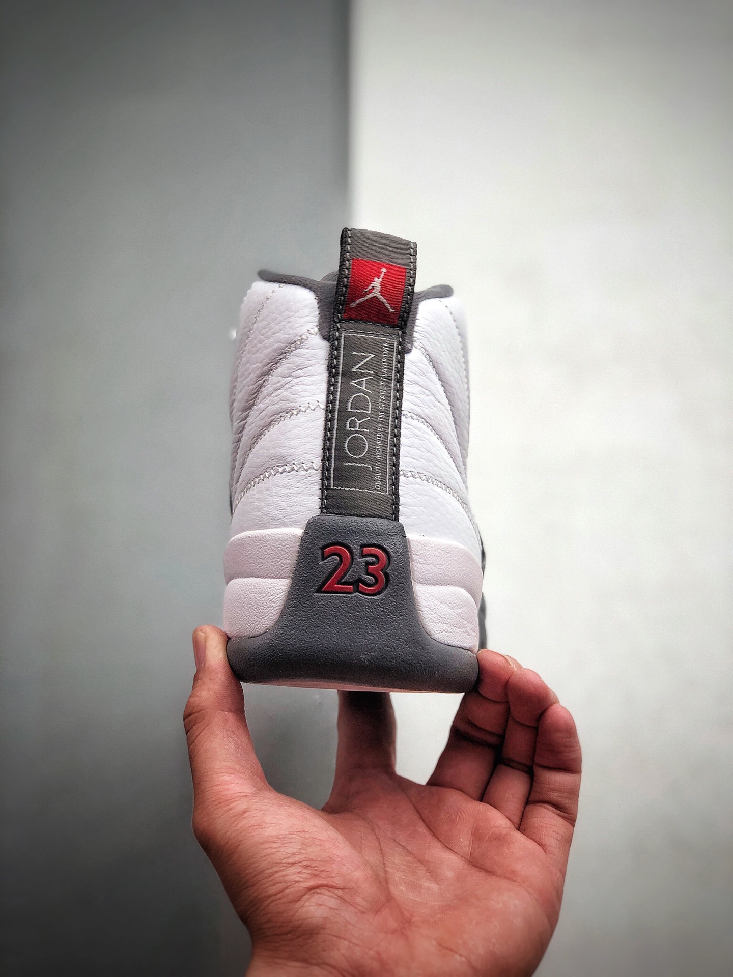 290 公司级 纯原 乔丹 AJ12 白灰色 Air Jordan 12 ” Dark Grey ” AJ12乔12 灰深狼灰 男子化文篮球鞋 货号：130690-160