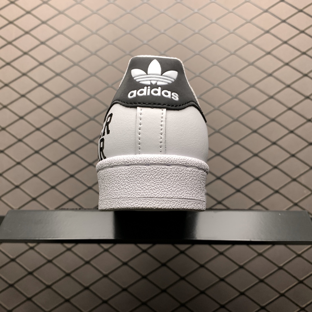 190 Adidas 阿迪达斯 Superstar 贝壳头休闲运动板鞋 FV2813