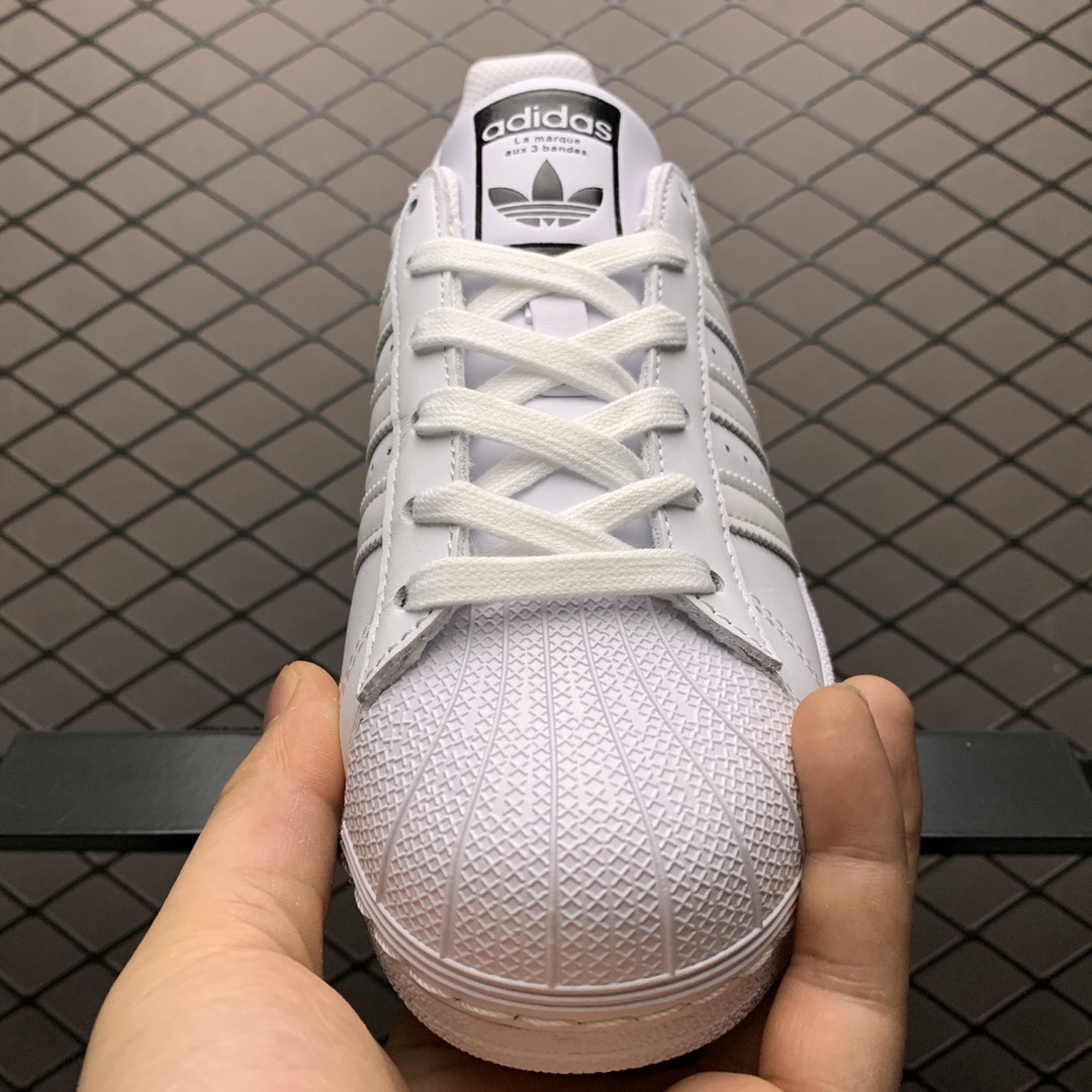 190 Adidas 阿迪达斯 Superstar 贝壳头休闲运动板鞋 FV2813