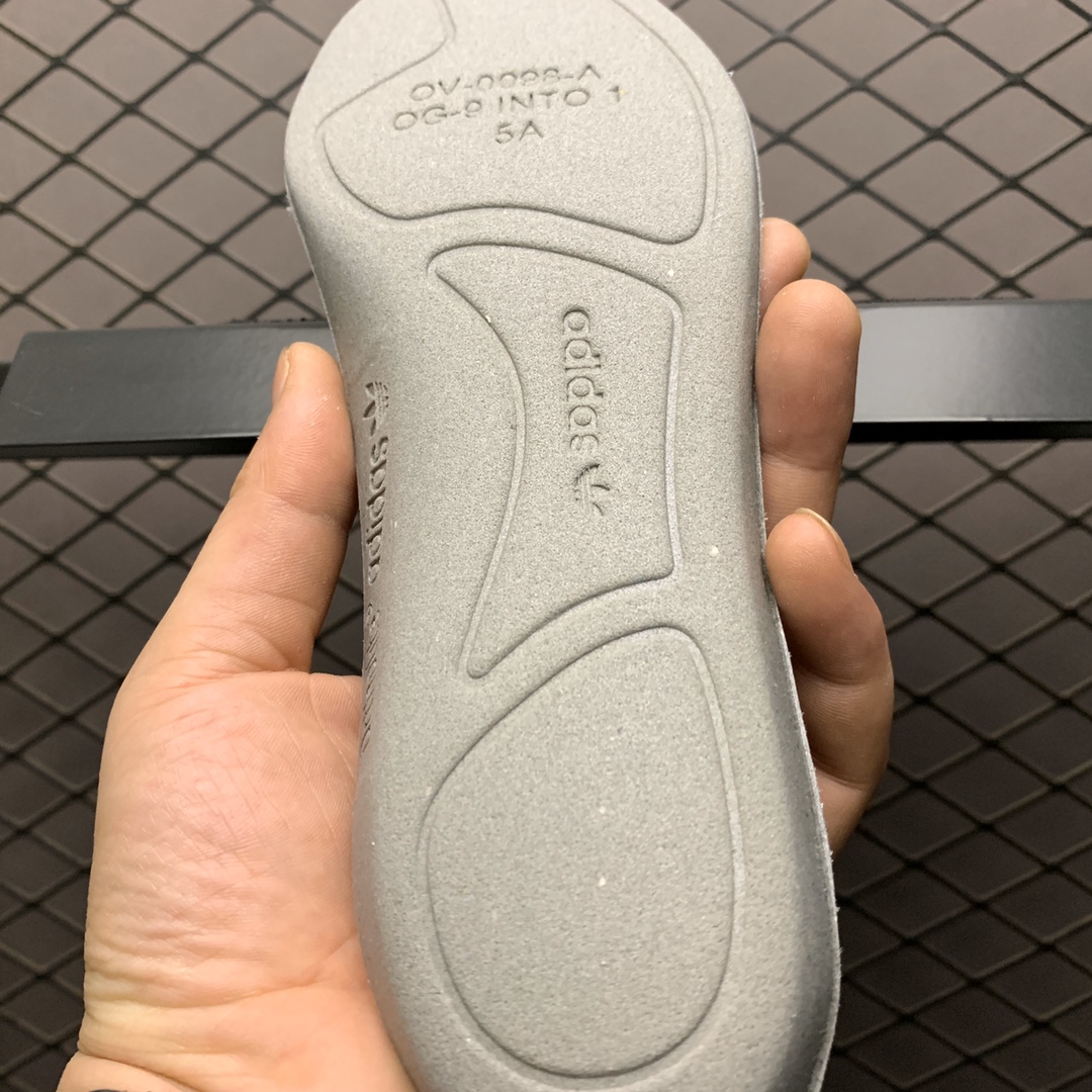 190 Adidas 阿迪达斯 Superstar 贝壳头休闲运动板鞋 FV2813