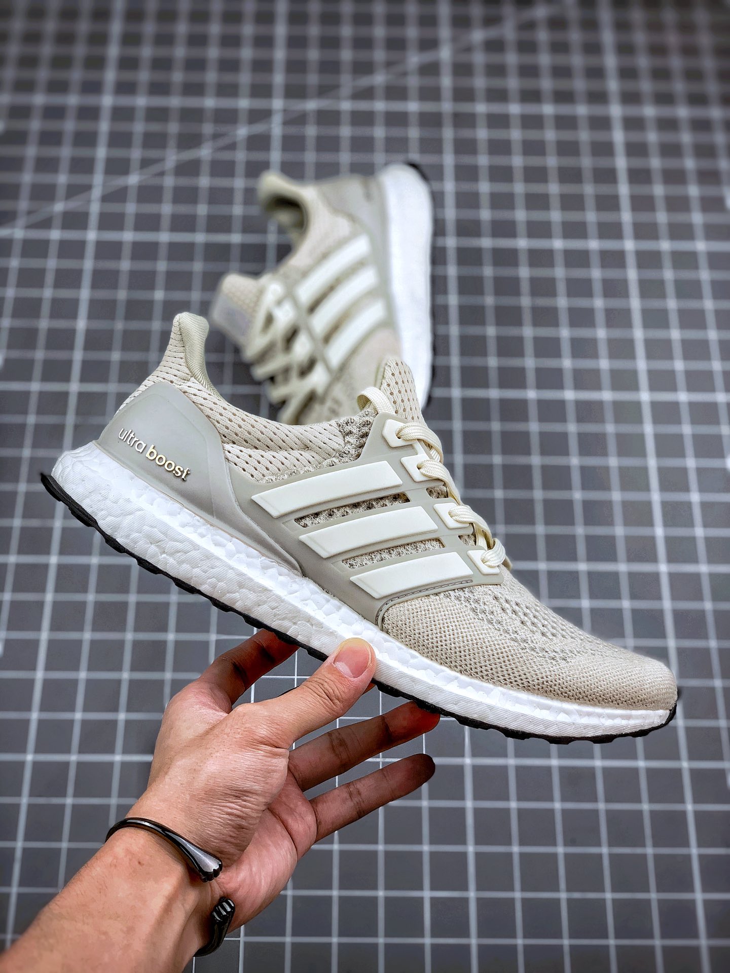 190 虎扑工艺  原装渠道真爆   Adidas Ultra Boost 4.0 复古米白 原装boost   唯一原面版本