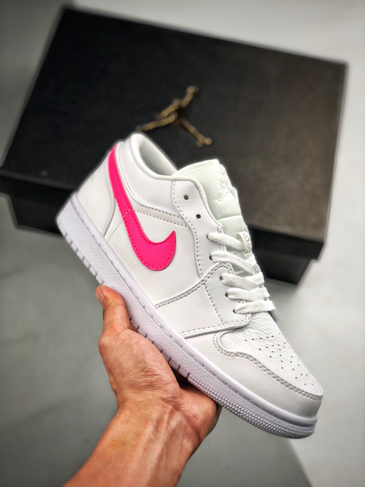 支持到付 Air Jordan 1 Low 四色鸳鸯钩 原厂内置气垫魔块 原模大底 头层小牛皮 鞋舌AJ原厂专用牛津布+AJ专用反口珍珠布+无杂质高弹内里海棉+特殊封边弹力鞋带 Size：36 36.5 37.5 38…