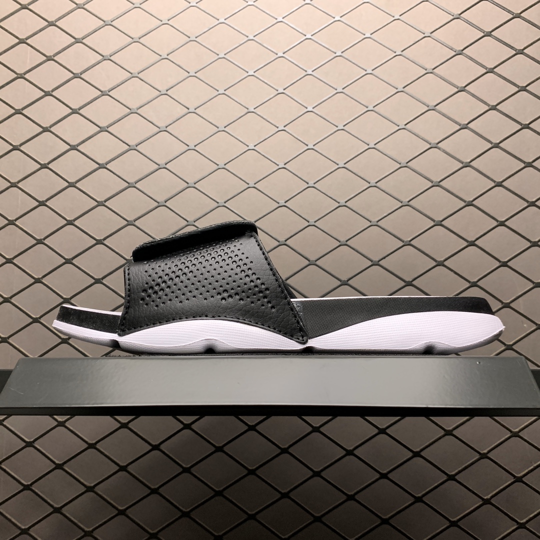 90 Air Jordan Hydro J5 AJ拖鞋 820257-011 魔术贴可调节鞋面 方便穿着 组合大底 采用底层一次MD上层二次MD