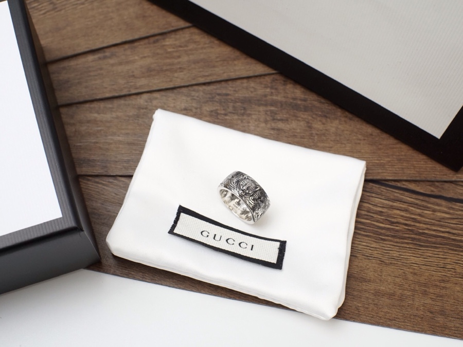 Gucci虎頭デザインリング - 双Gロゴ付き男女兼用