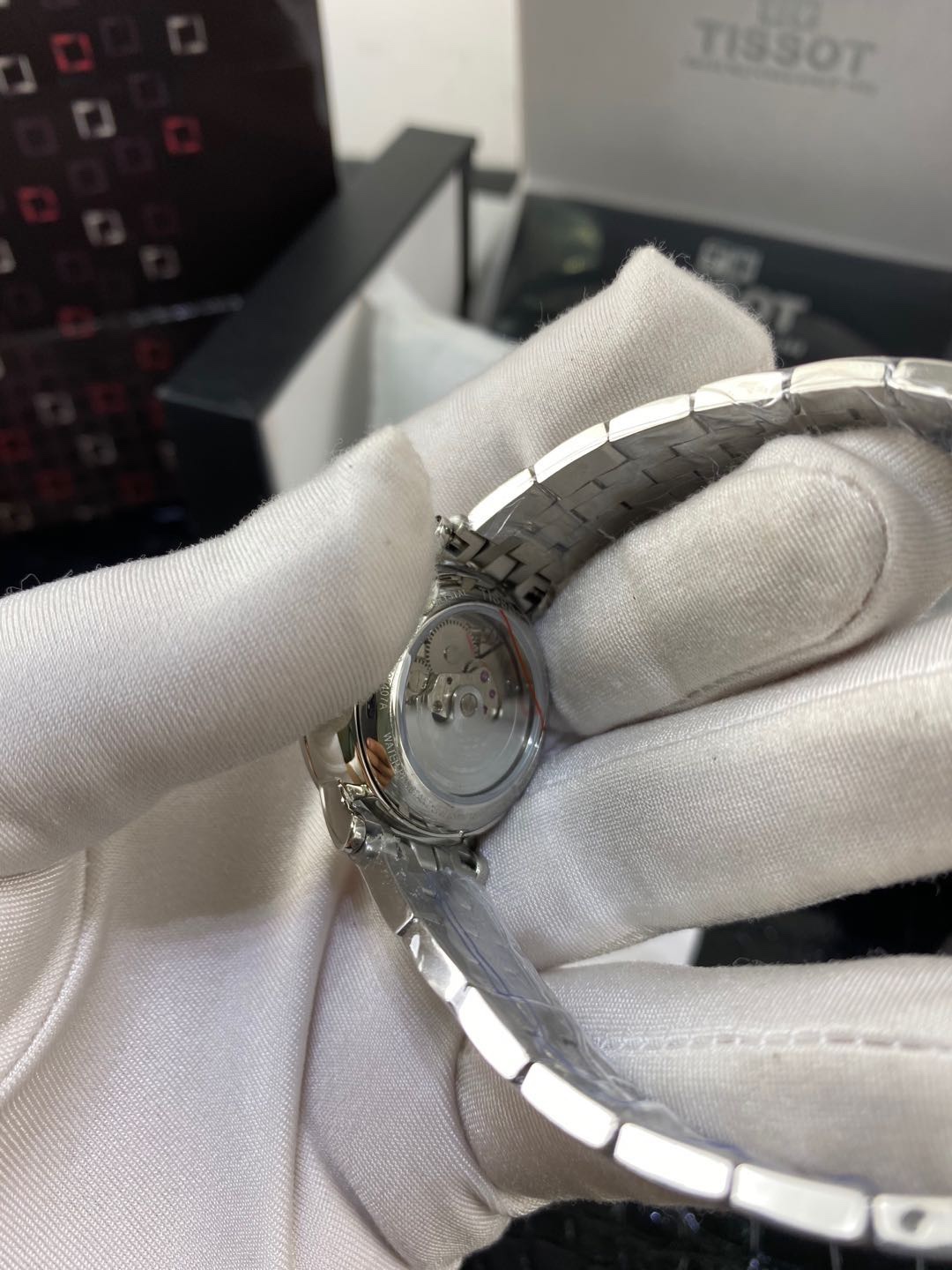 Unknown 皇家 天梭女表6日历腕表