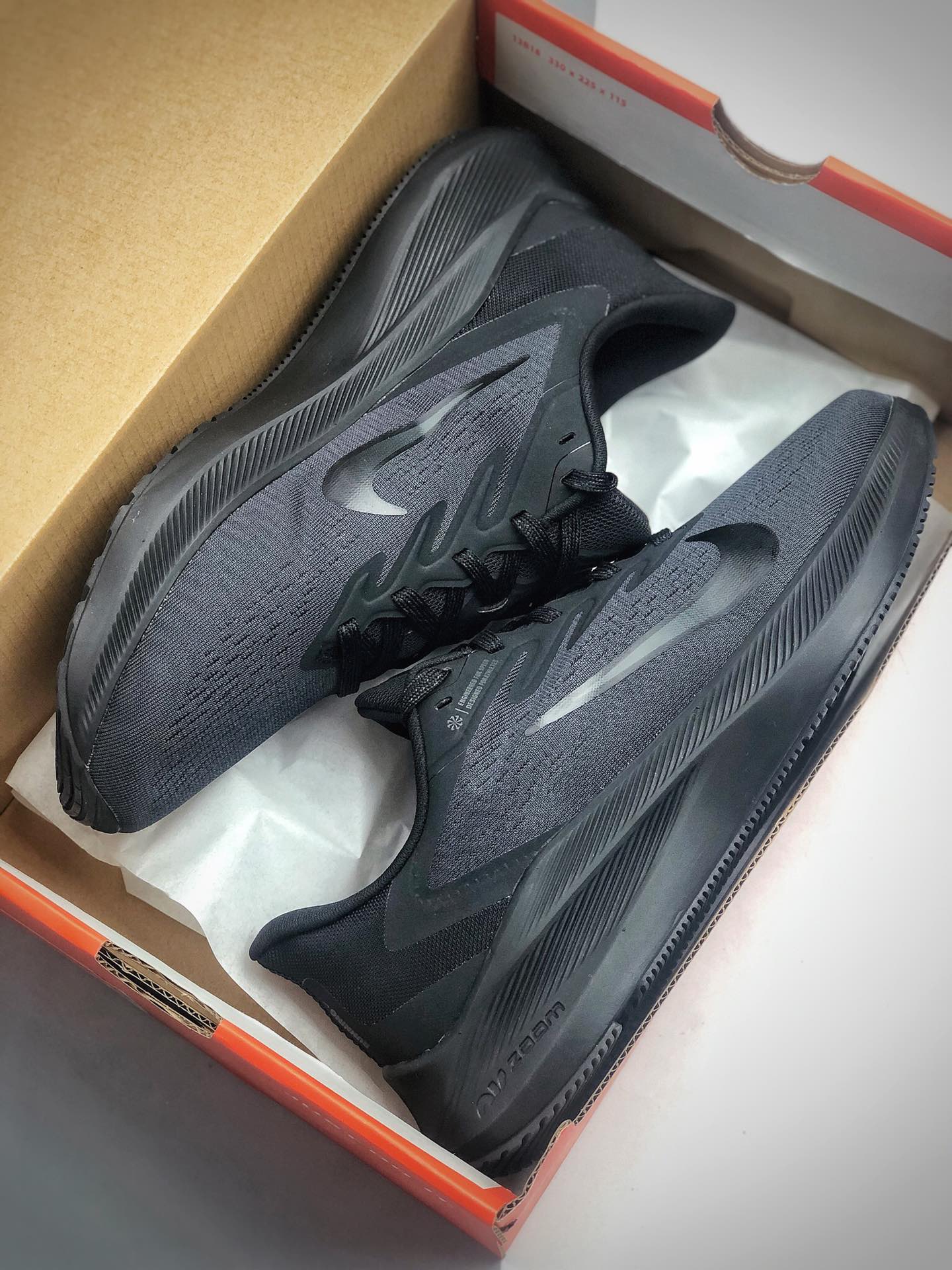 190 耐克 Nike Air Zoom Winflo 7代 网面透气 训练跑步鞋  脚感回弹感受非常直接 货号：CJ0291-005