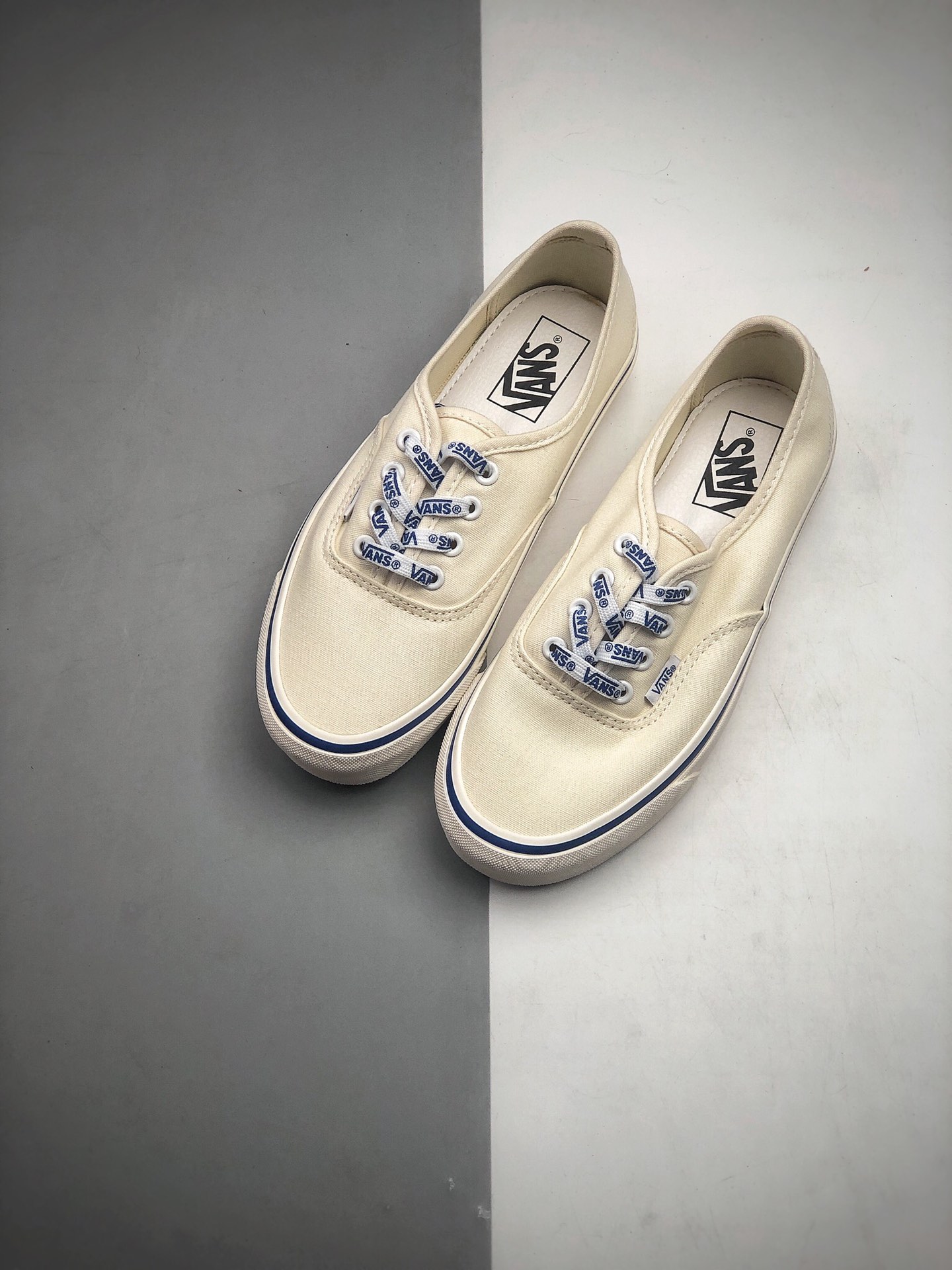 150 万斯安纳海姆 鞋带LOGO印花系列 Vans安纳海姆