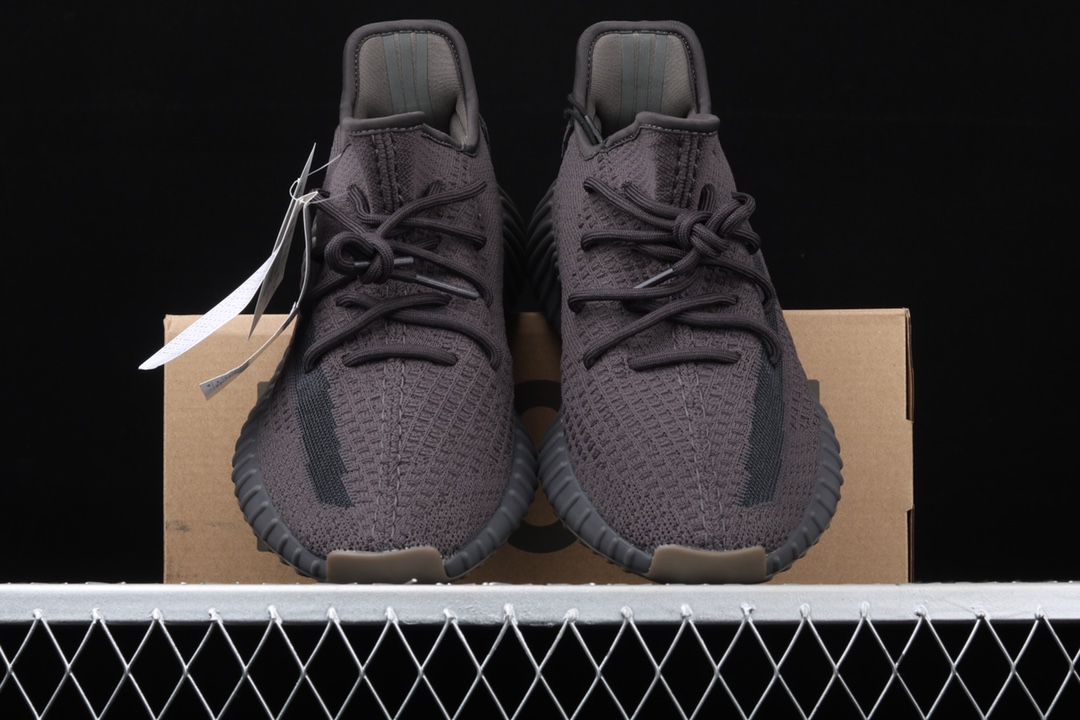 特价外贸版本AdidasYeezyBoost350V2“Cinder”FY2903阿迪达斯椰子350二代