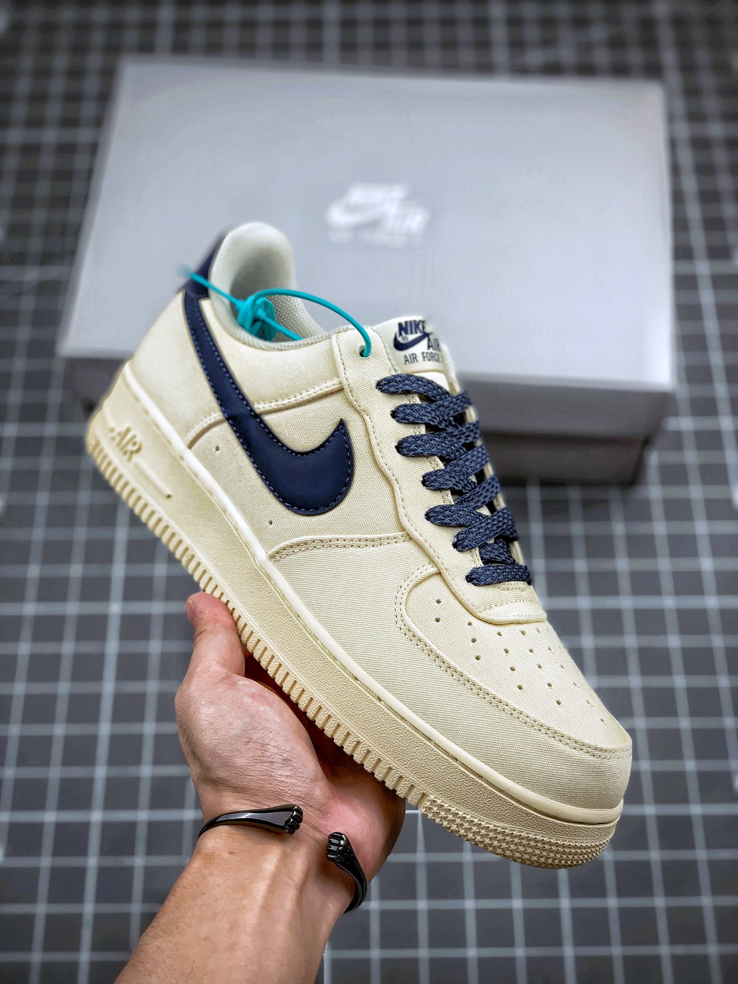 190 Air Force 1 '07 布面米黄满天星 货号：315122-109 高帮空军休闲板鞋