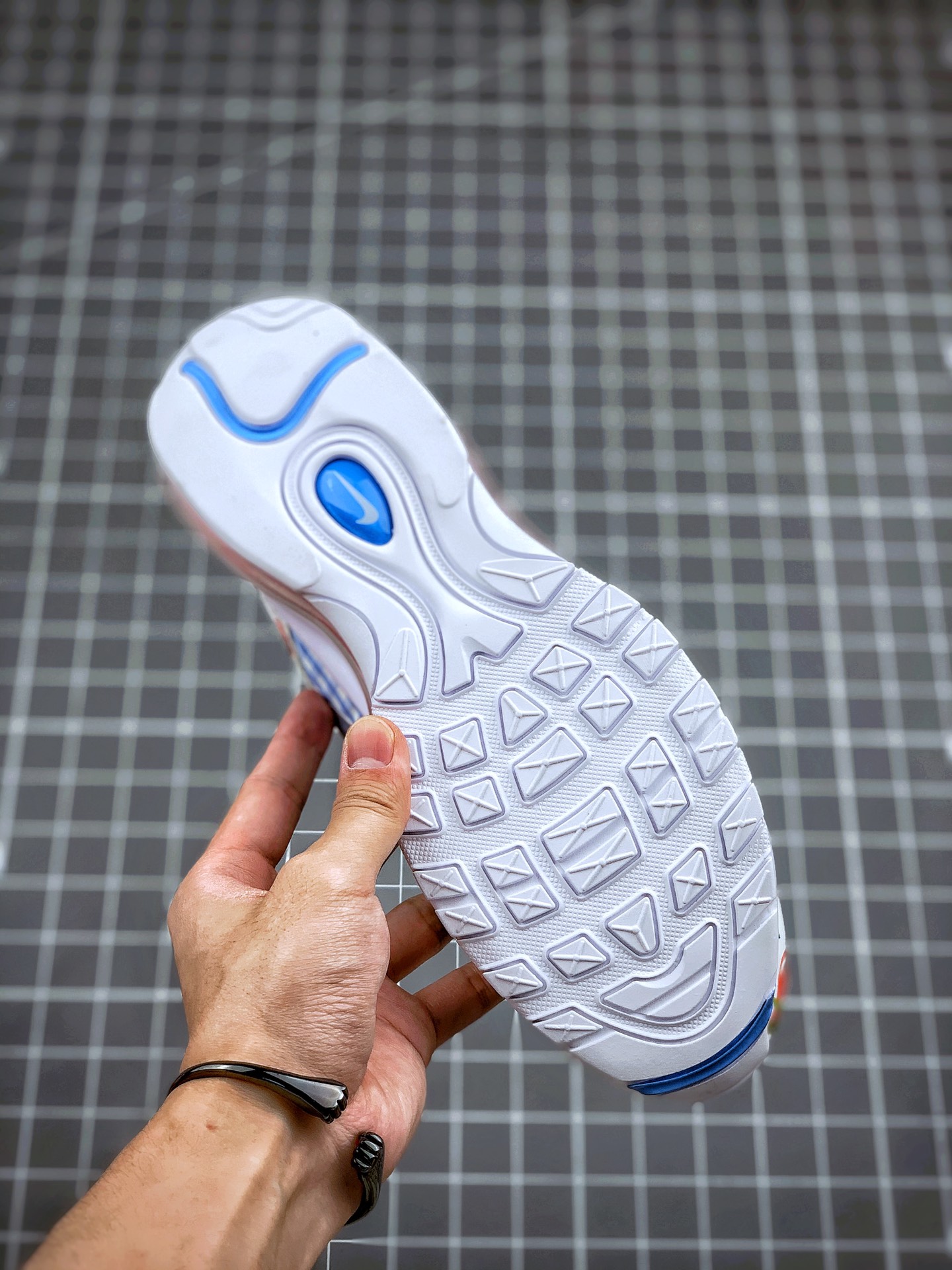 230 AIR MAX 97 樱桃格子蓝 3M CW5806-100
