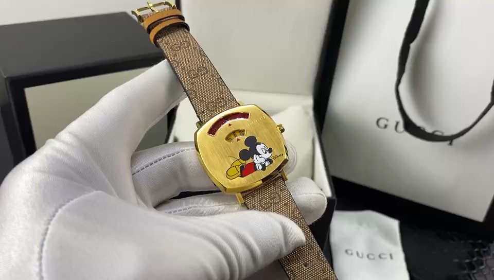 Gucci 皇家 古驰米老鼠女款腕表视频欣赏