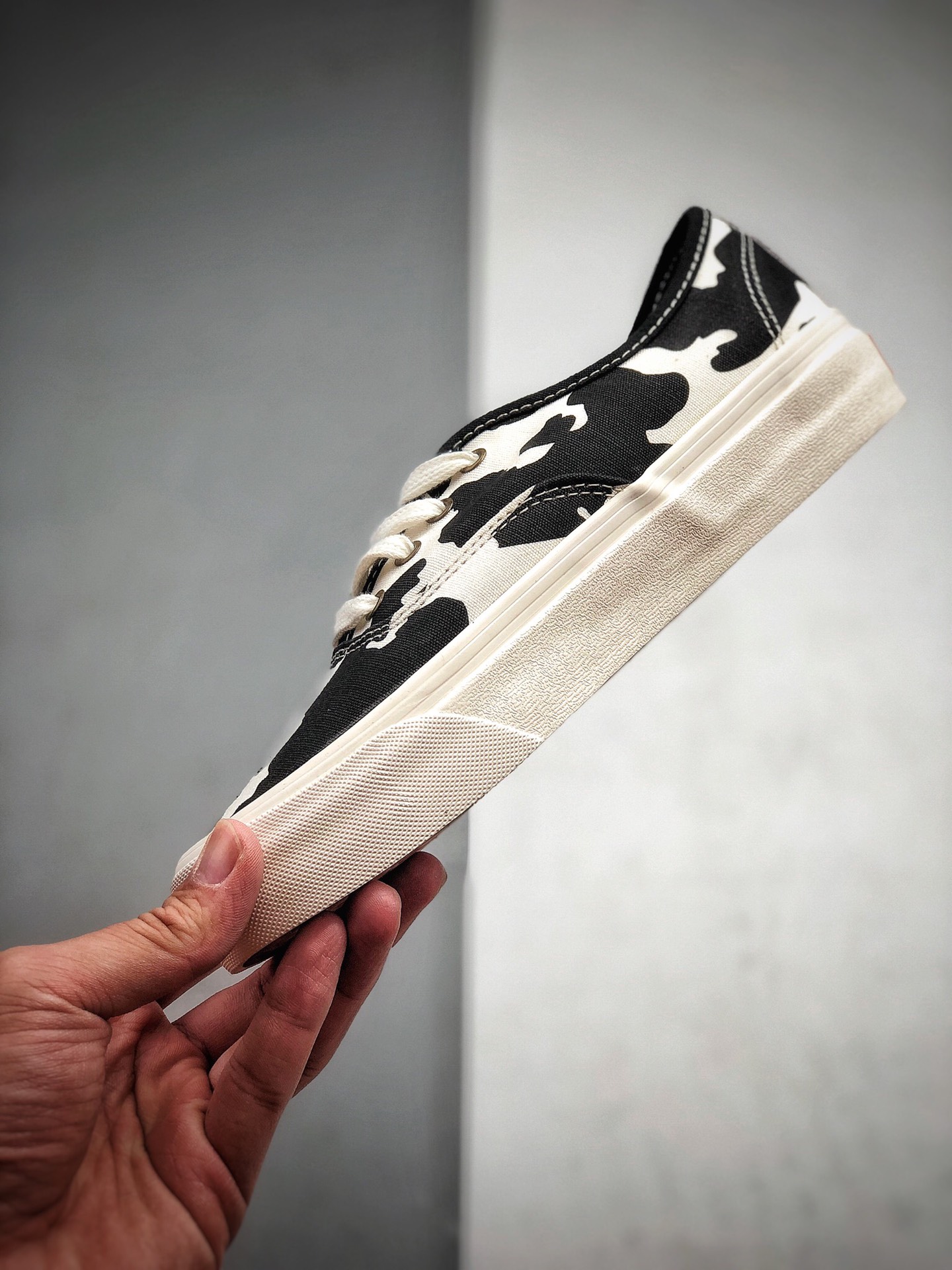150 VANS VAULT OG Authentic 奶牛配色