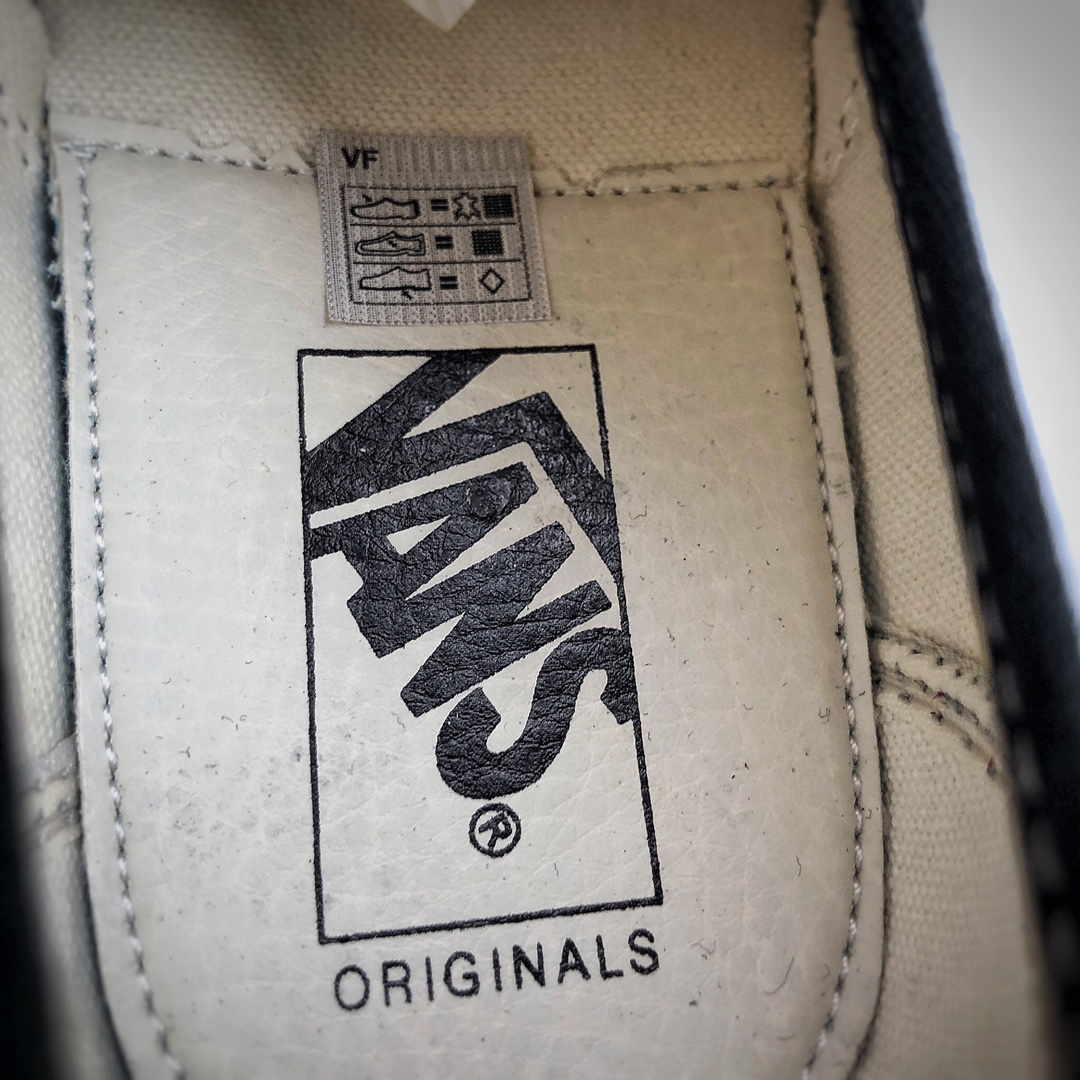 150 VANS VAULT OG Authentic 奶牛配色