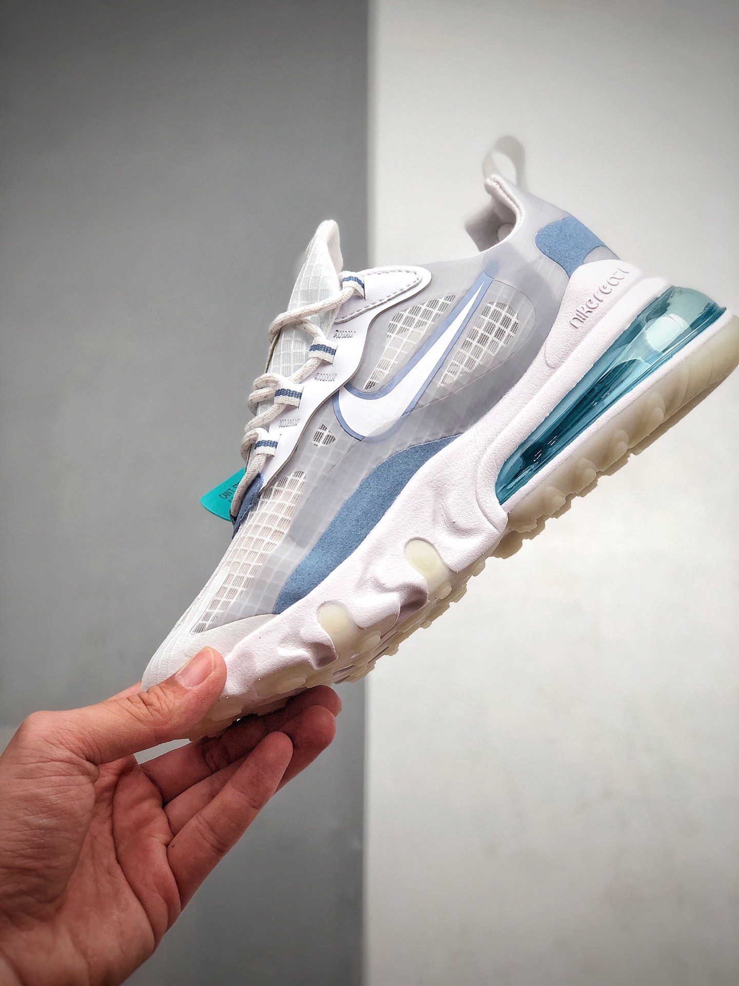 210 公司级Nike Max 270 网面透气半掌气垫跑步鞋  货号：CT1265-100