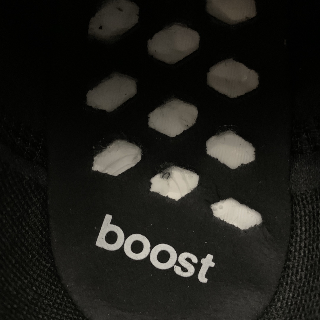 210 Adidas 阿迪达斯 NMD Boost 爆米花超弹中底 EF5861 针织网面休闲跑步鞋