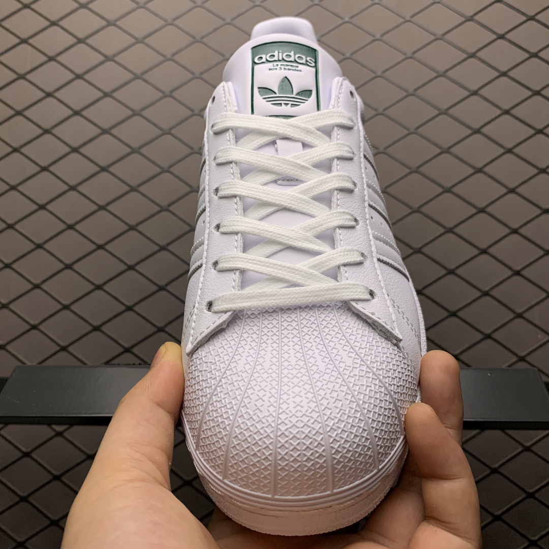 190 Adidas 阿迪达斯 Superstar 贝壳头休闲运动板鞋 FX4279