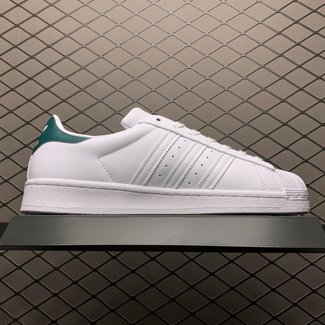 190 Adidas 阿迪达斯 Superstar 贝壳头休闲运动板鞋 FX4279