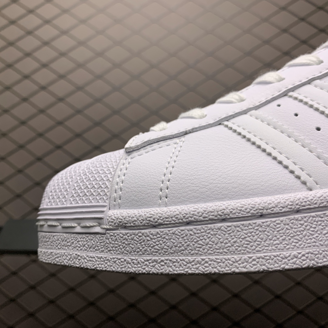 190 Adidas 阿迪达斯 Superstar 贝壳头休闲运动板鞋 FX4279