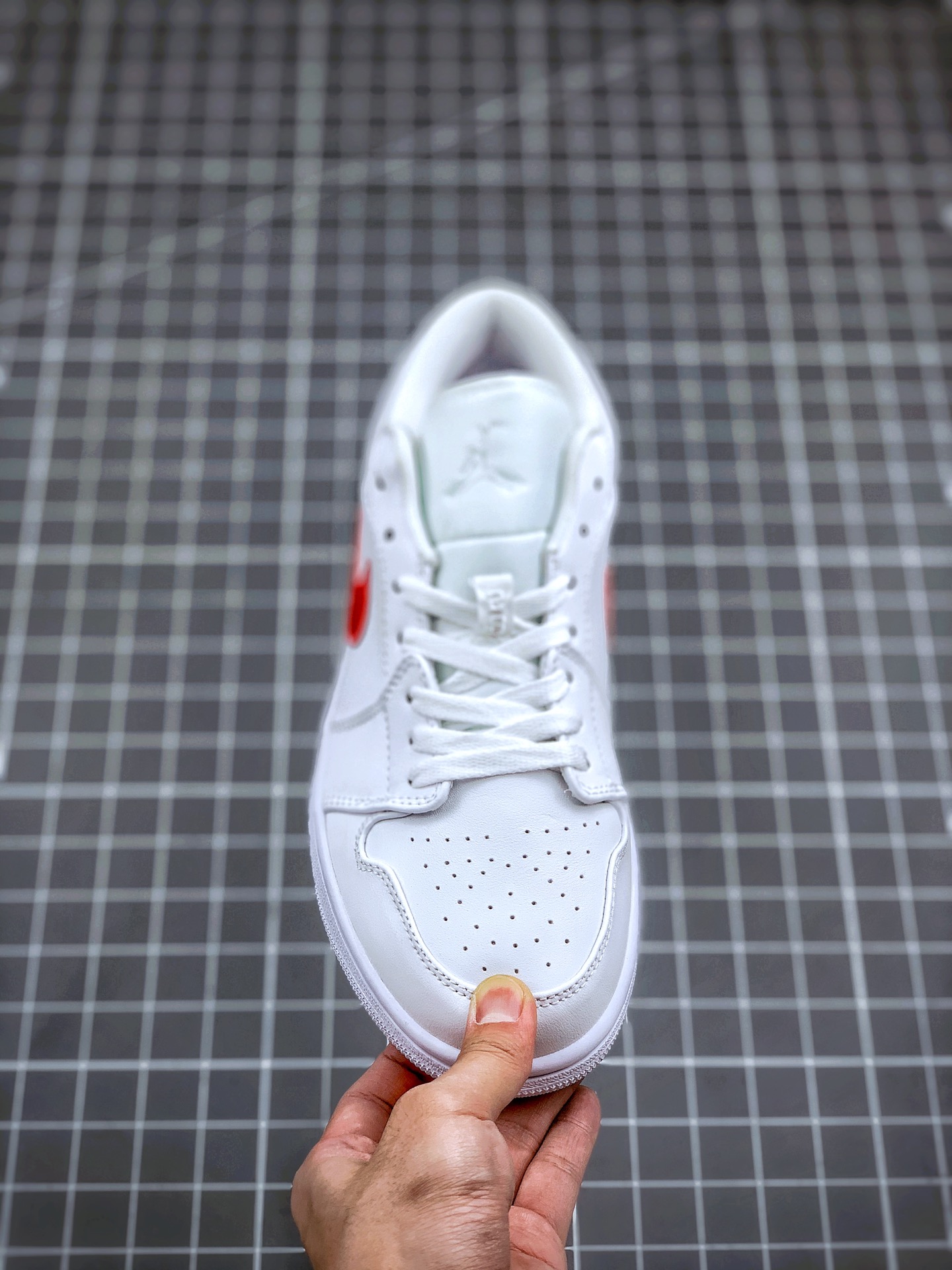 210 Air Jordan 1 Low 大学白红