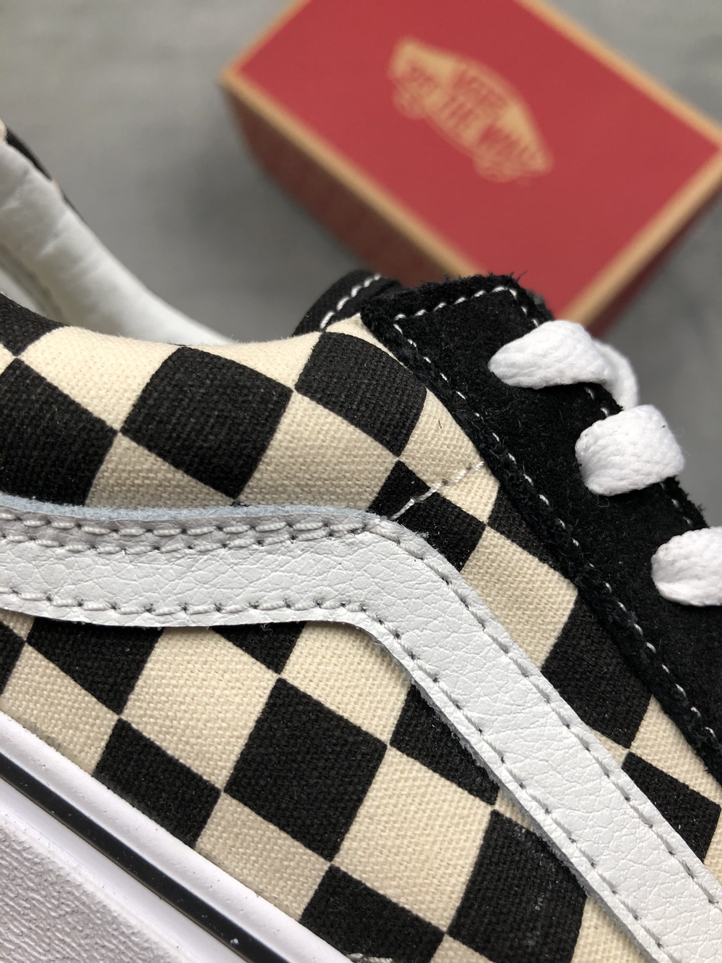 公司级 140 VANS COMFYCUSH OLD SKOOL万斯 OLD SKOOL 系列经典板鞋