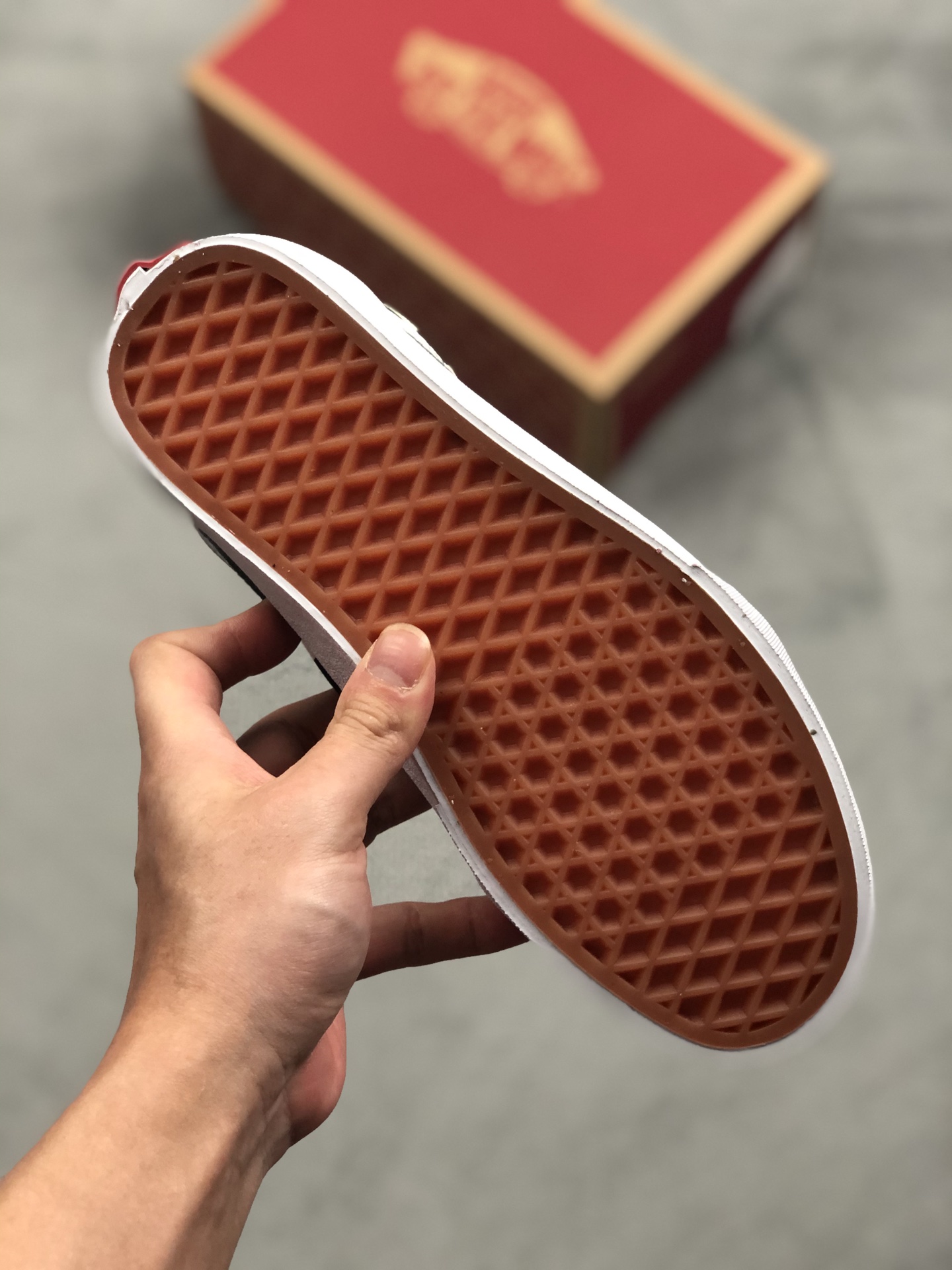 公司级 140 VANS COMFYCUSH OLD SKOOL万斯 OLD SKOOL 系列经典板鞋