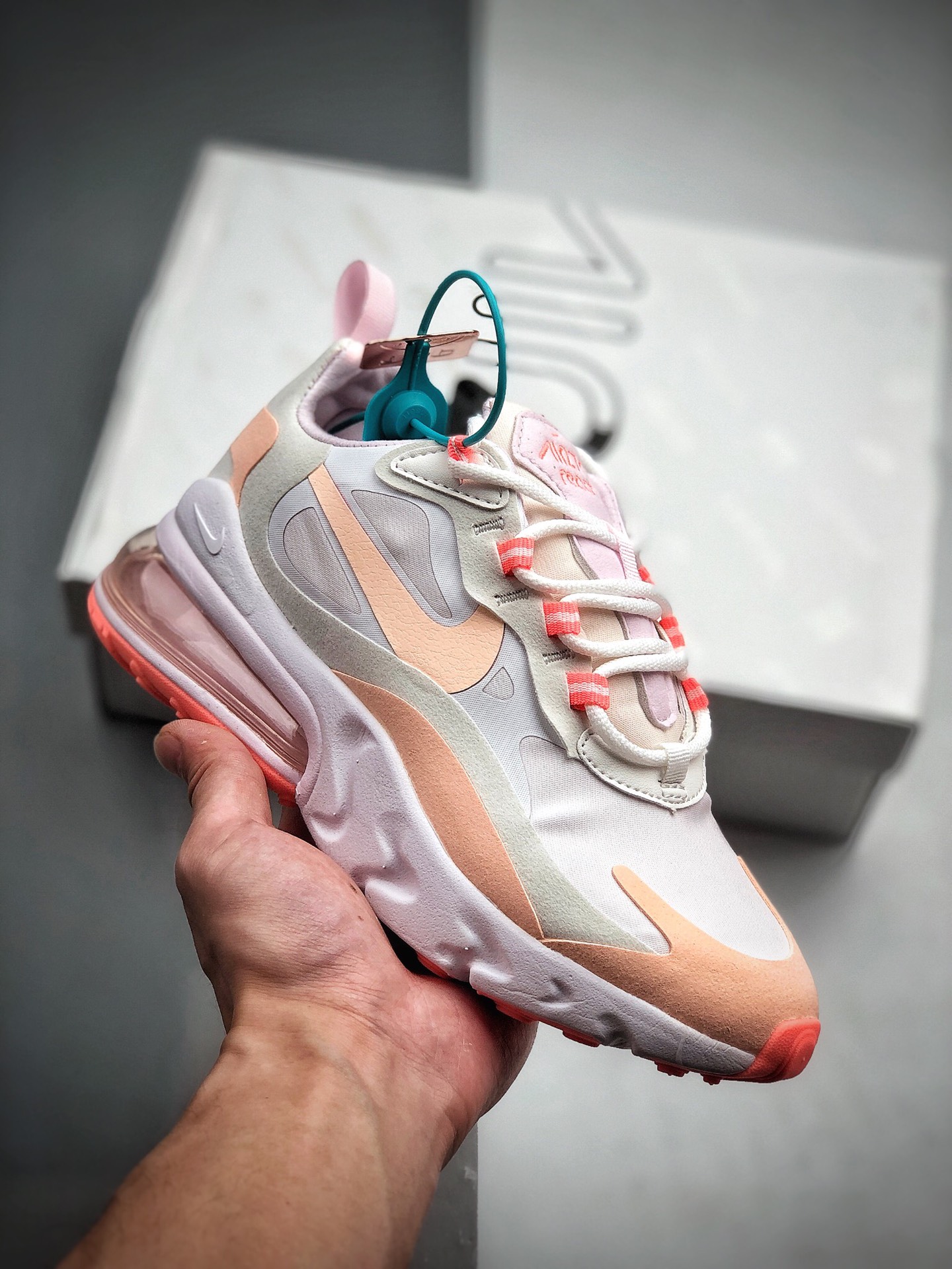 190 女码【GET毒】 公司级 Nike Air Max 270 React缓震气垫运动跑鞋 柔软泡棉中底搭载大体积Max Air气垫