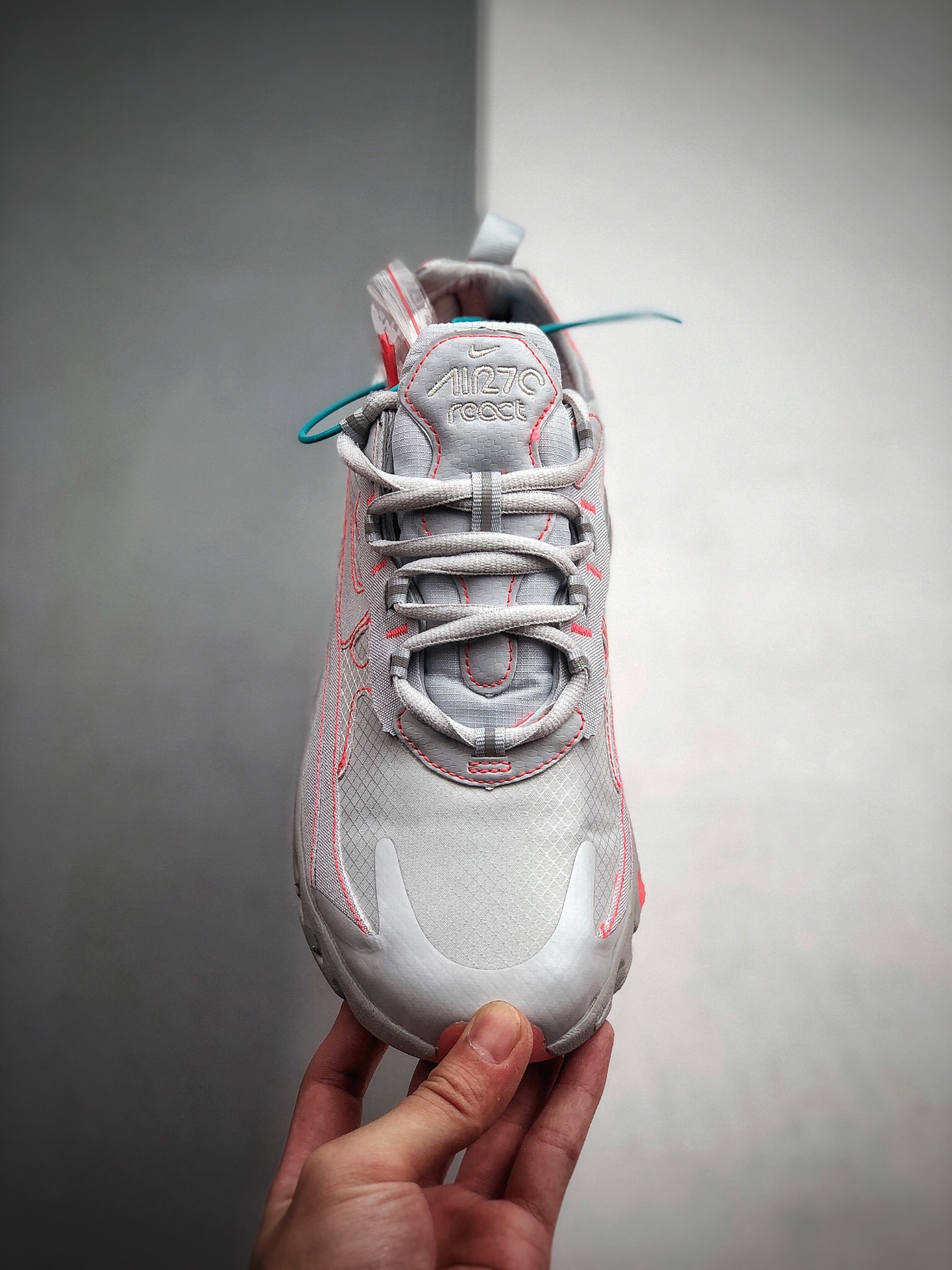 210 Air Max 270 React 简约线条风 货号：CQ6549-100 全网独家纯原版本